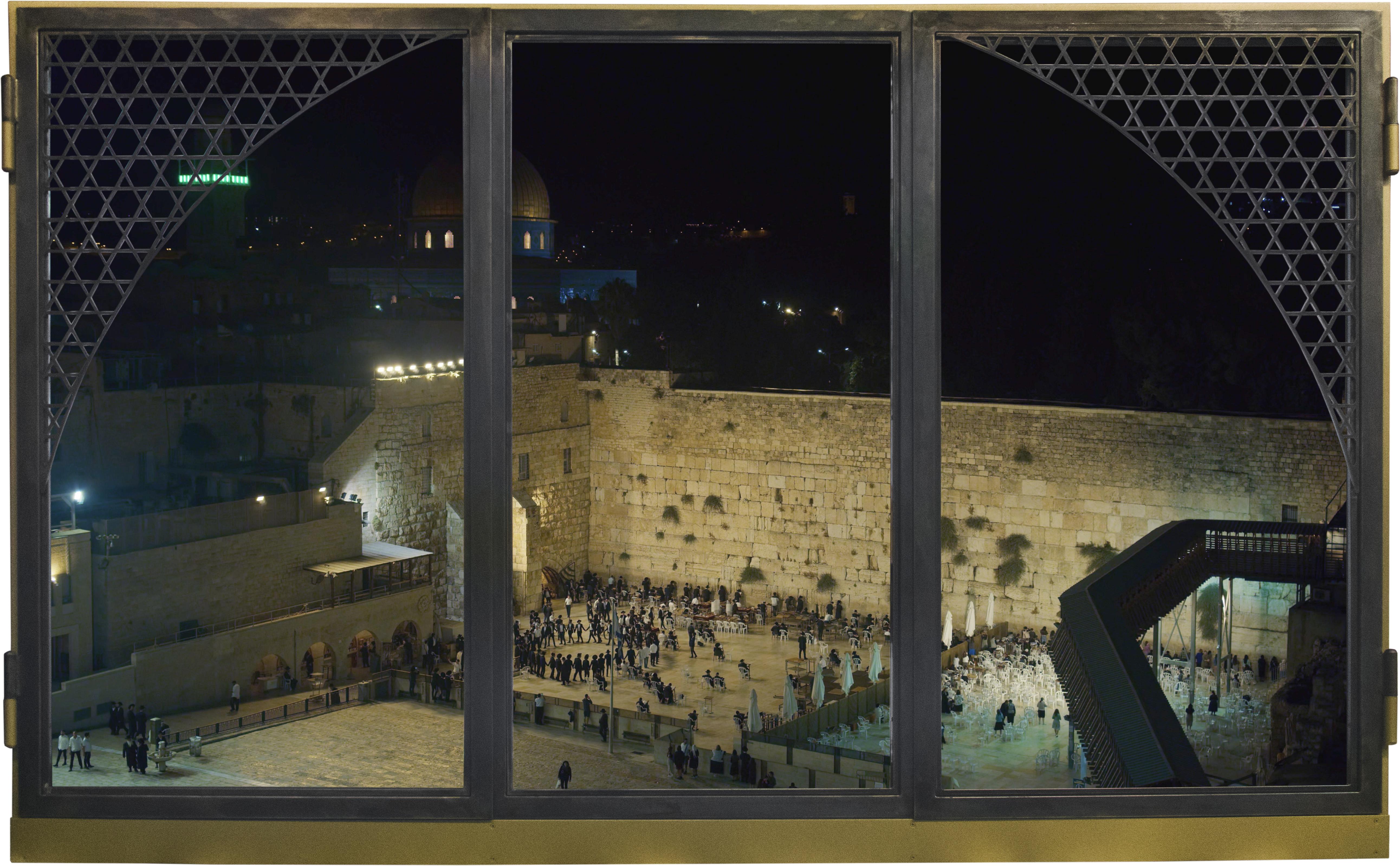 Anotherview N.18 A Sunday by the Western Wall, Vidéo Art par Anotherview en vente 3