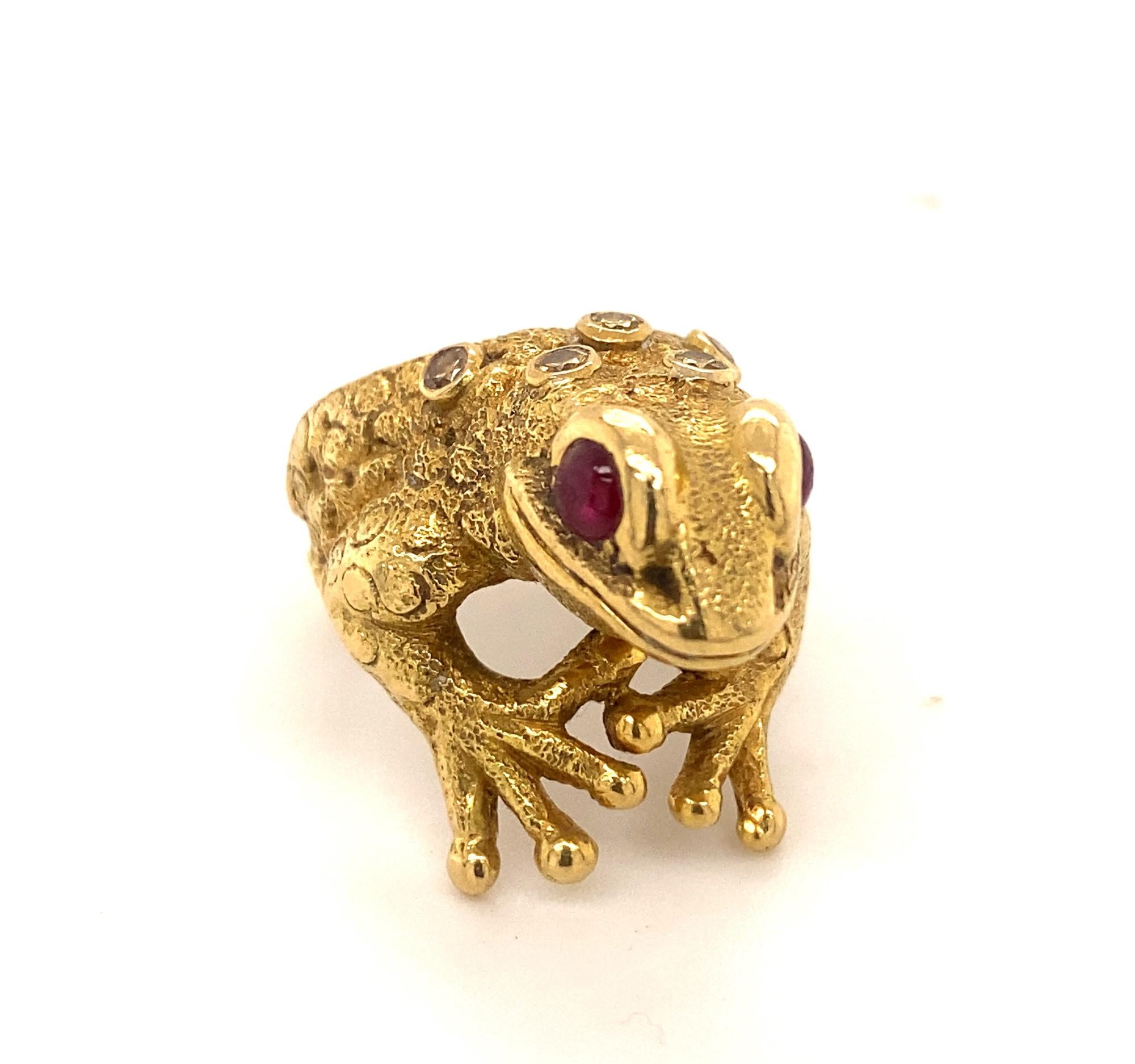 Women's Anreas Von Zadora Frog Diamond Ruby Eye 18K Gold Ring For Sale