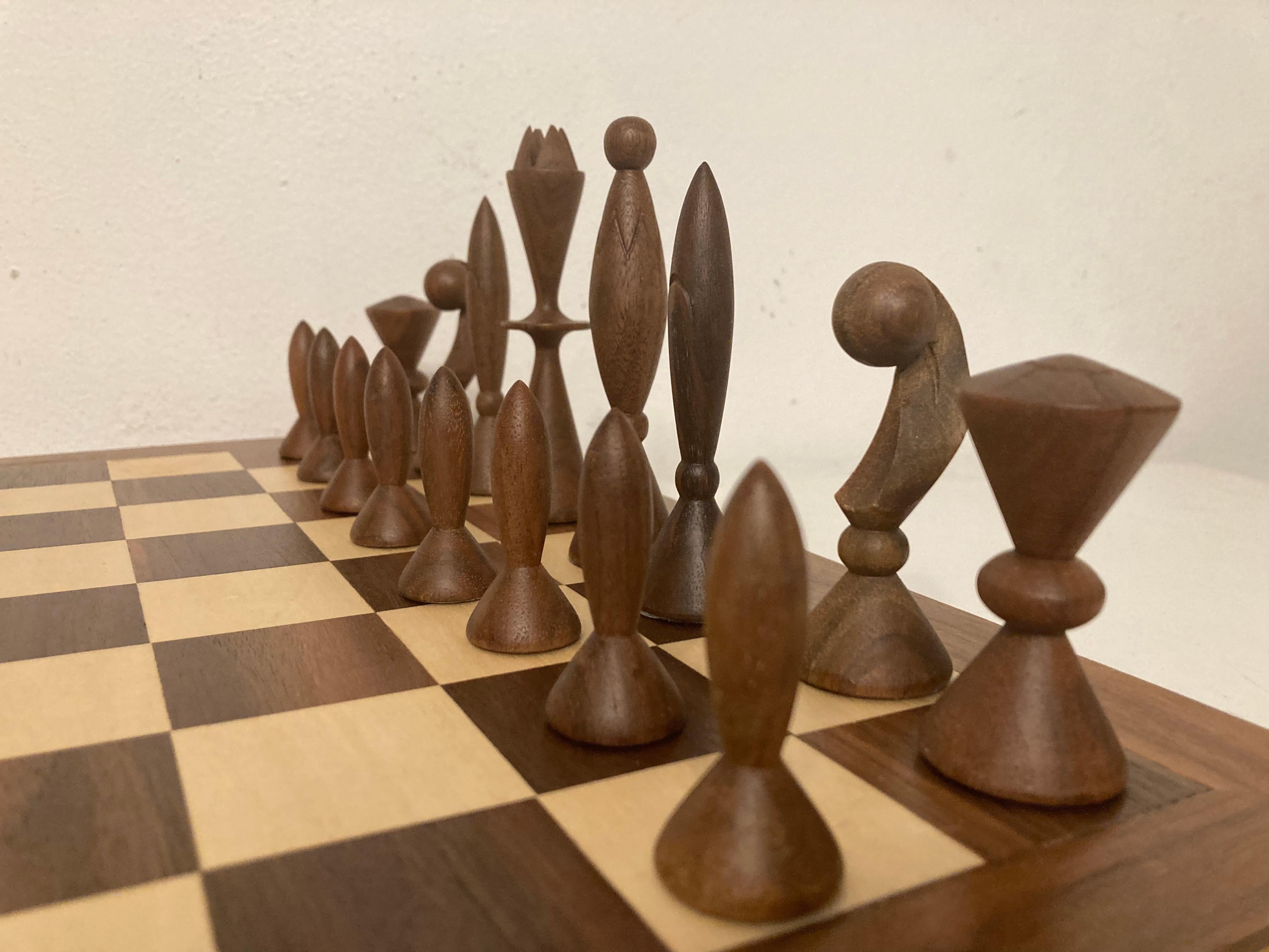 ANRI Space Age Chess Set Designed by Elliott, Walnut, Maple 1950 Italy, No Board For Sale 5