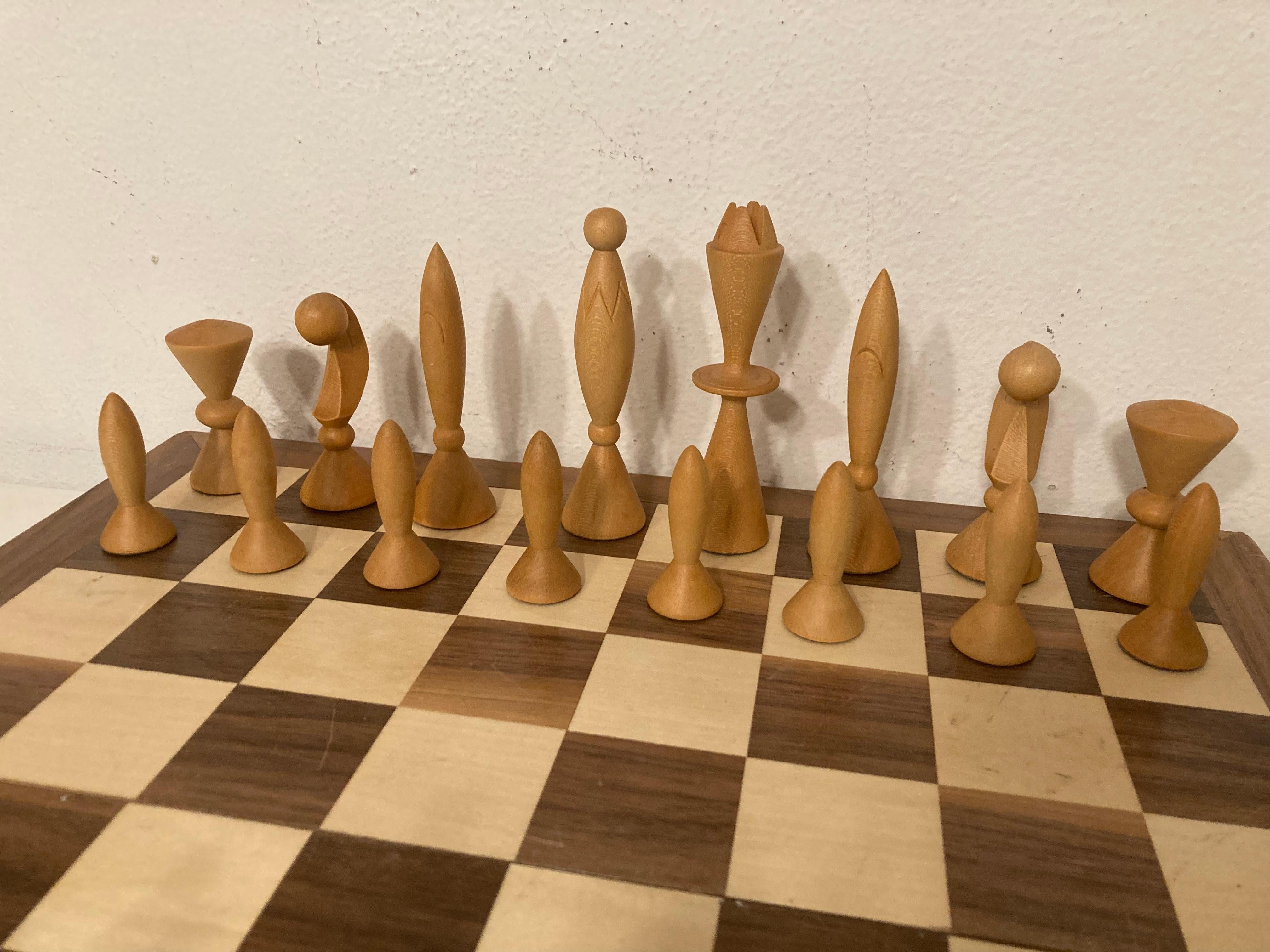 ANRI Space Age Chess Set Designed by Elliott, Walnut, Maple 1950 Italy, No Board For Sale 8