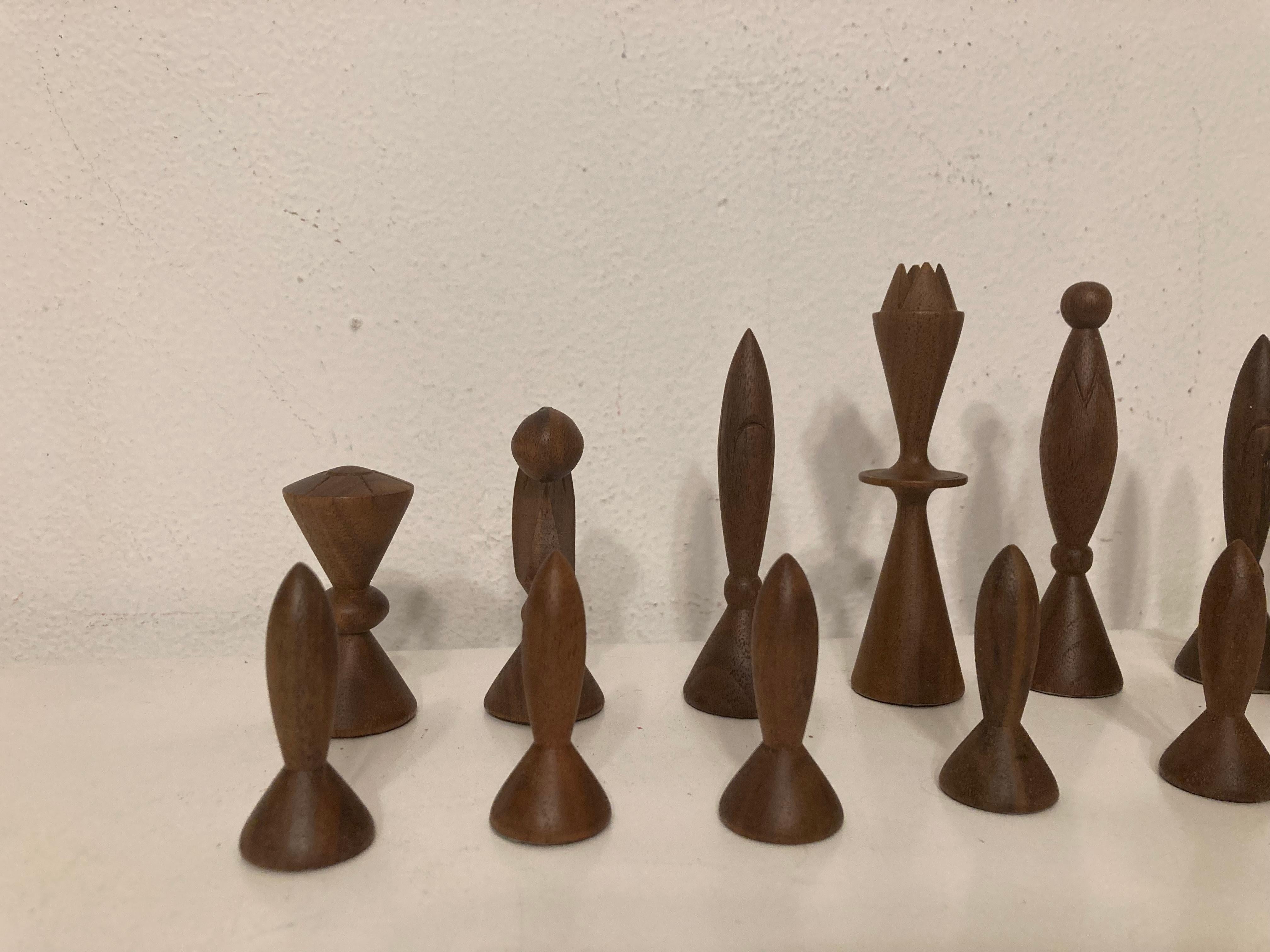 ANRI Space Age Chess Set Designed by Elliott, Walnut, Maple 1950 Italy, No Board For Sale 9