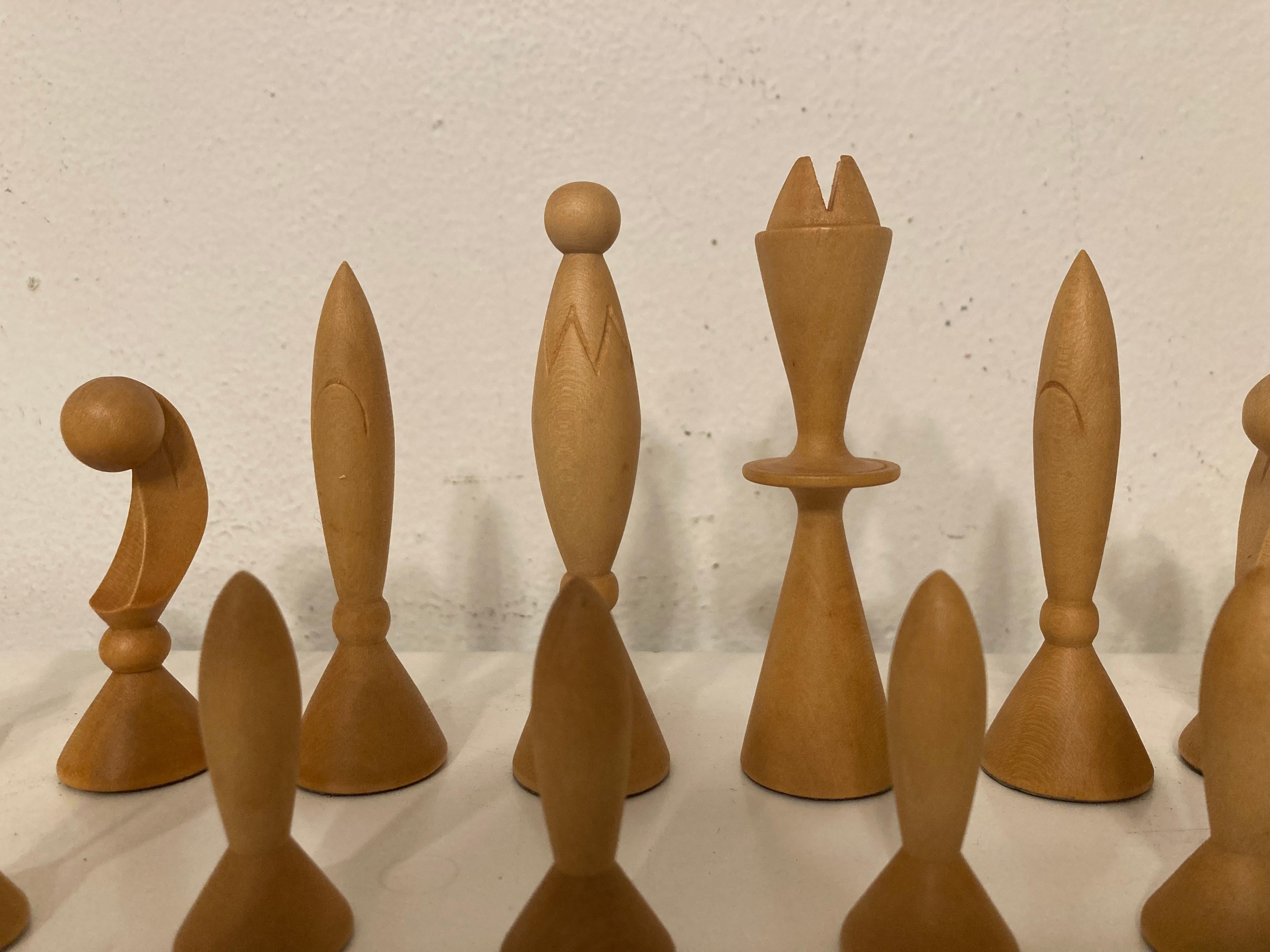 Mid-Century Modern ANRI Space Age Chess Set Designed by Elliott, Walnut, Maple 1950 Italy, No Board For Sale