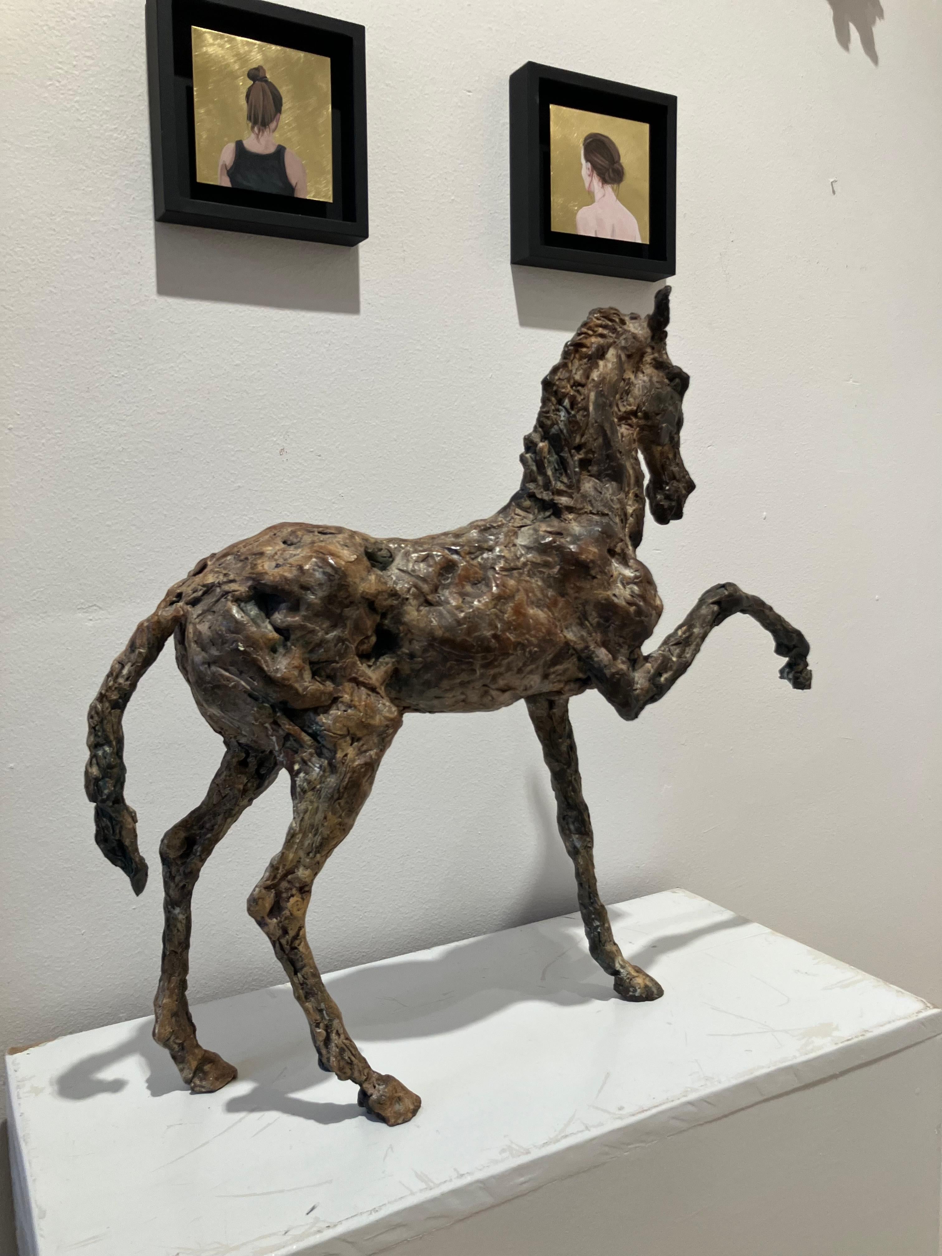 ''Andaluz'', Escultura Contemporánea de Bronce Marrón Retrato de un Caballo en venta 3