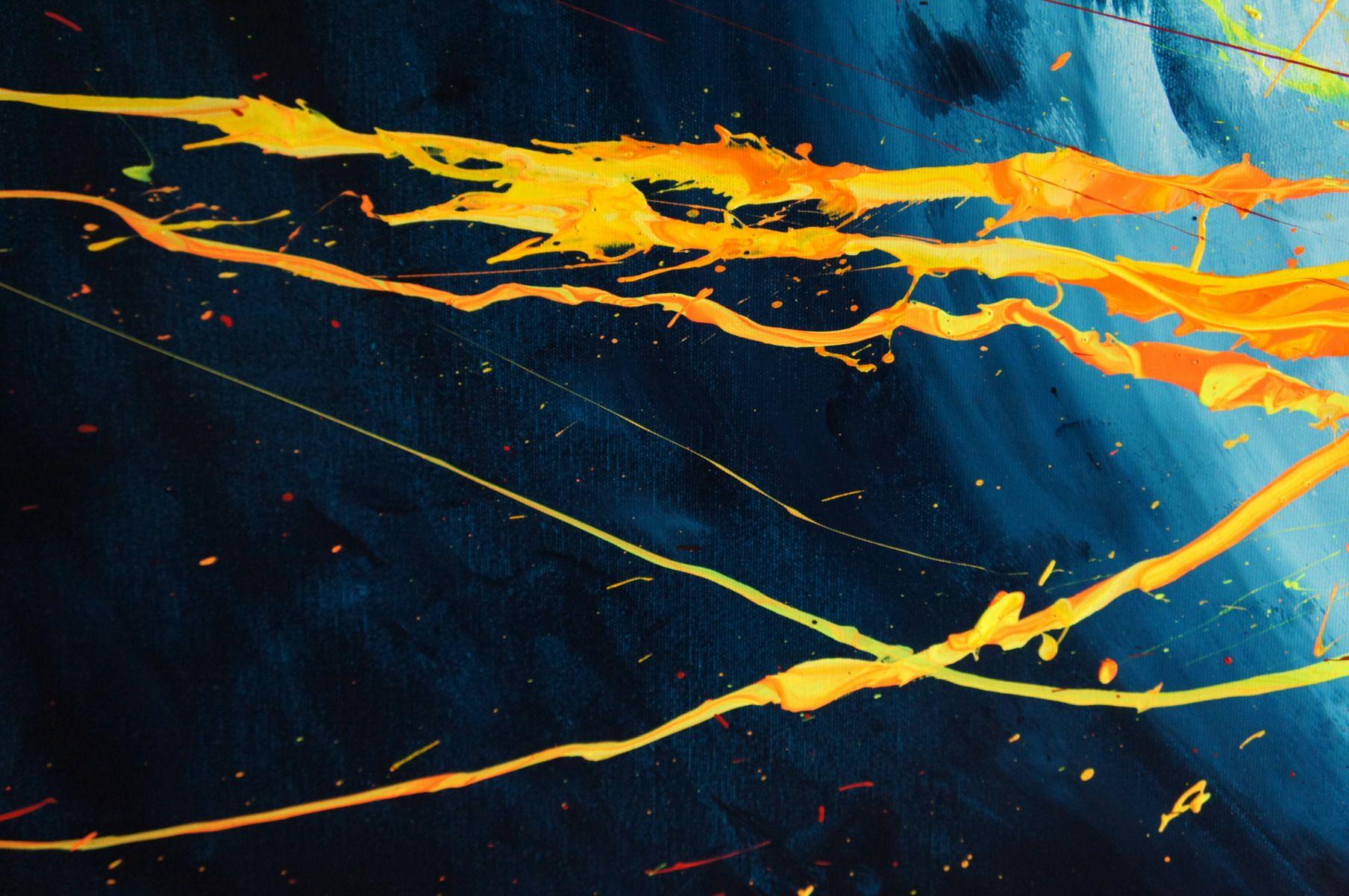 Ésta es la tercera de la nueva serie Night Igniter de mi firmada y única Colección Spirits Of Skies. Los cuadros de esta serie son todos grandes piezas horizontales en las que el fondo del lienzo cambia de cielo diurno a nocturno, con el 