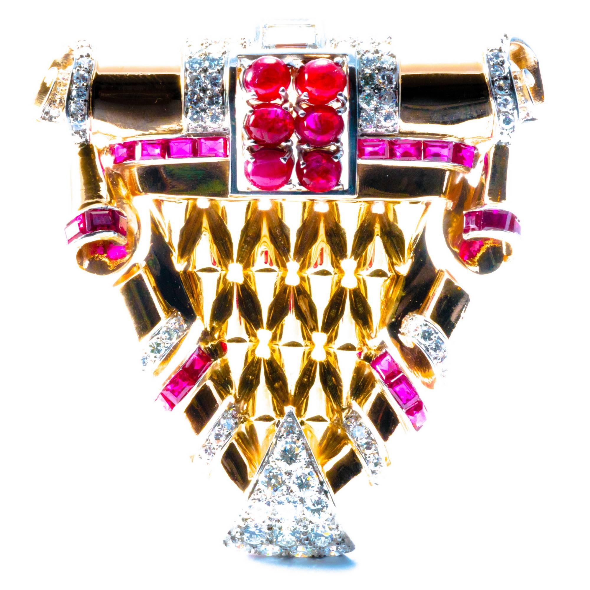Ansuini 1940 Stemma Design Diamond Rubies 18K Yellow Gold Pendant Necklace Pin For Sale 1