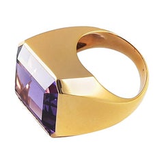Ansuini 23.52 Carat Amethyst Torchon 18 Karat Gold Cocktail Ring
