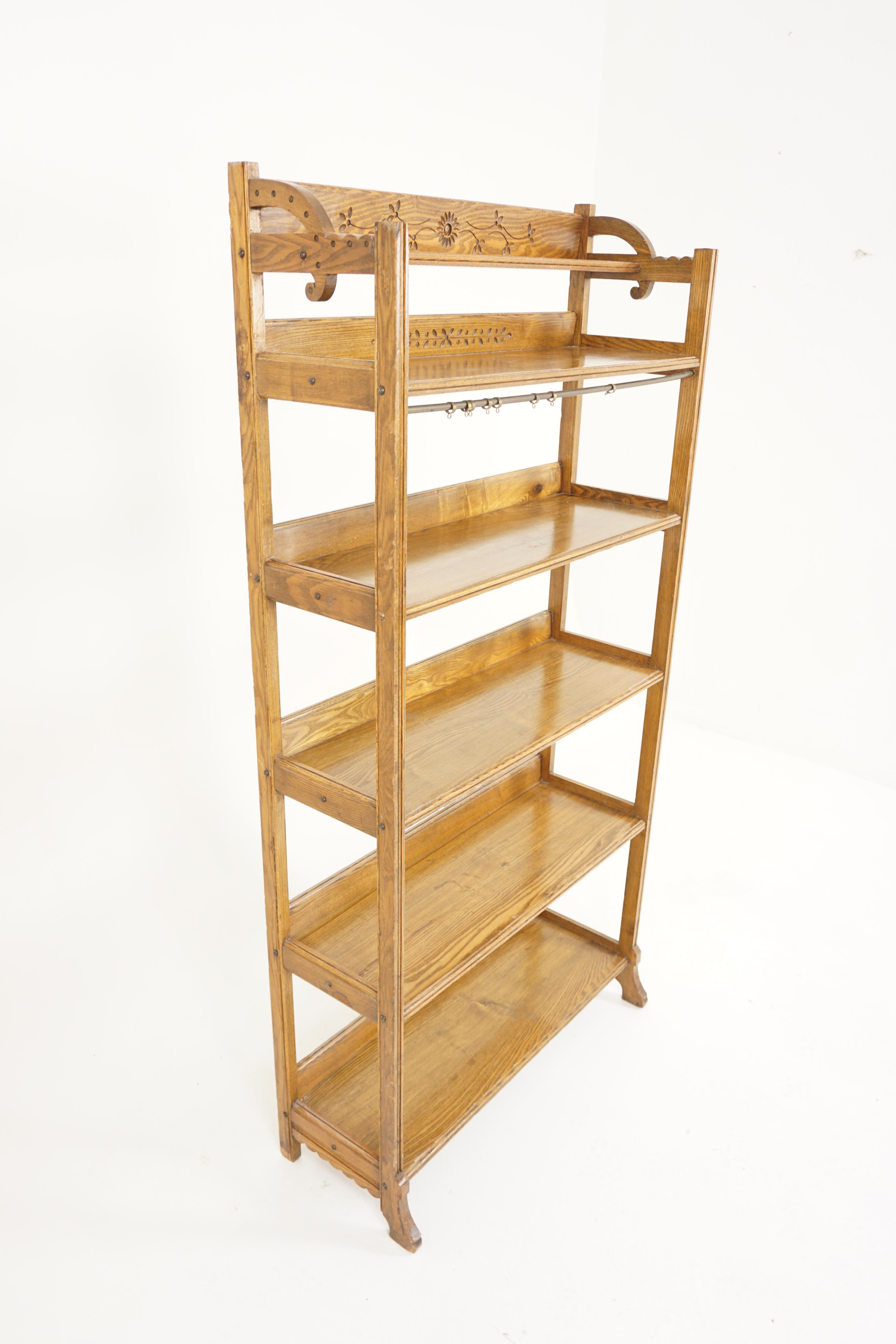 Ant American Carved Oak Open Bookcase, American 1900, H946 In Good Condition For Sale In Vancouver, BC