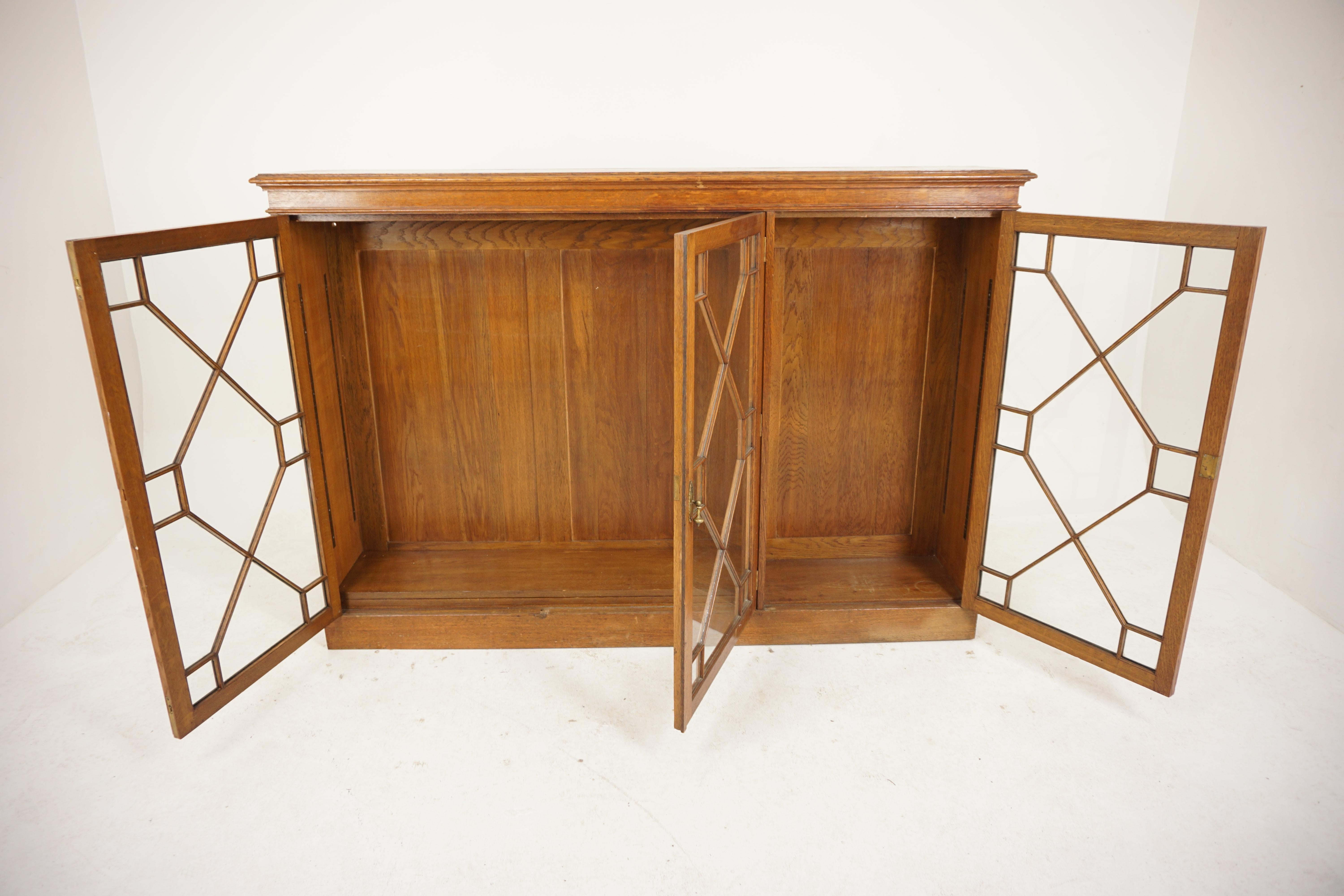 Early 20th Century Ant. Arts + Crafts 3 Door Oak Bookcase, Display Cabinet, Scotland 1910, H748 For Sale