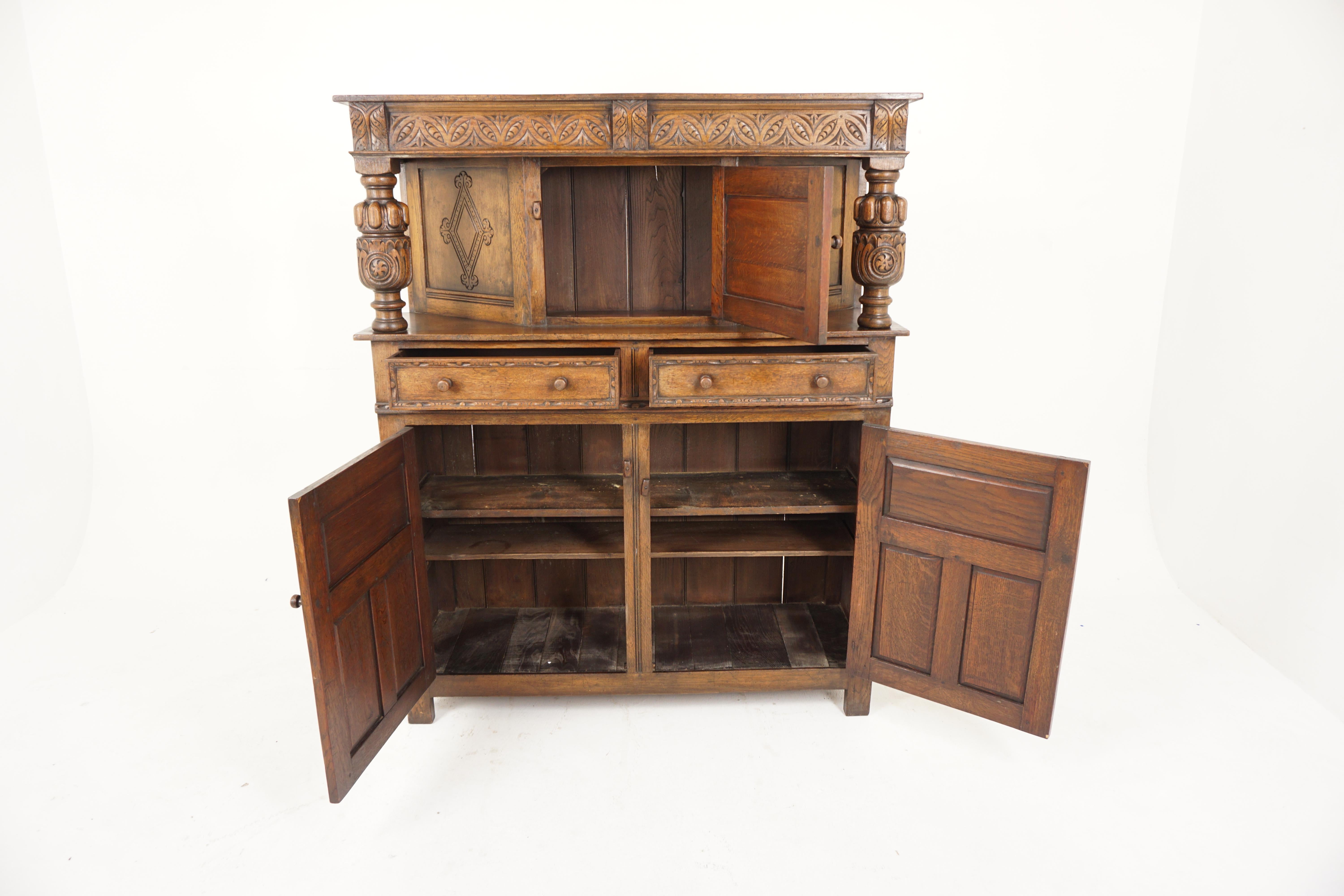 Ant. Carved Oak Court Cupboard, Sideboard Buffet and Hutch, Scotland 1920, H727 In Good Condition For Sale In Vancouver, BC