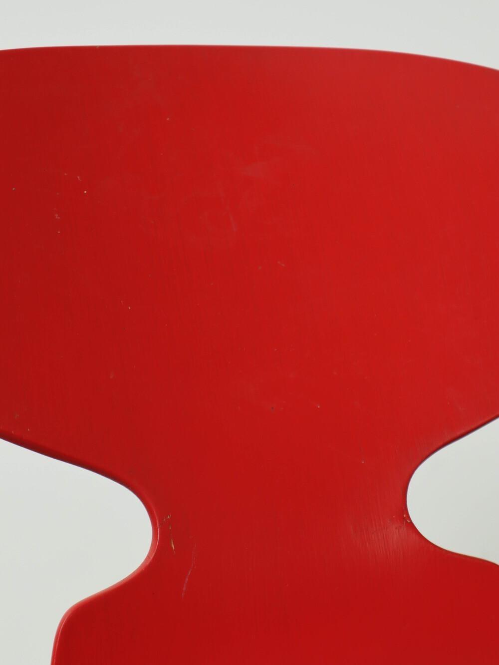 20ième siècle Chaise Ant pour Fritz Hansen par Arne Jacobsen (rouge) en vente