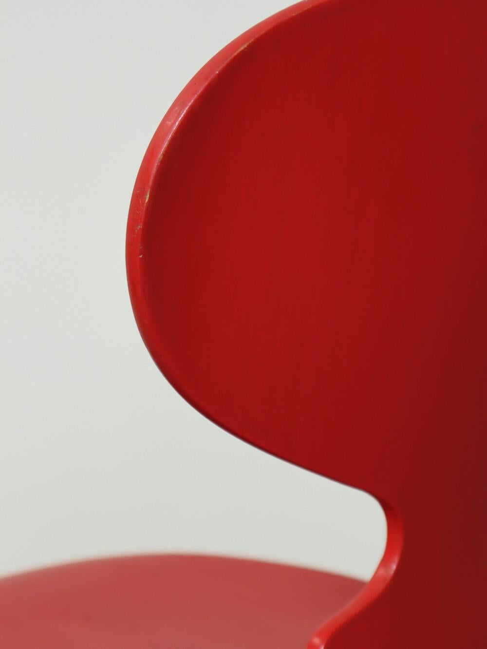 Chaise Ant pour Fritz Hansen par Arne Jacobsen (rouge) en vente 2