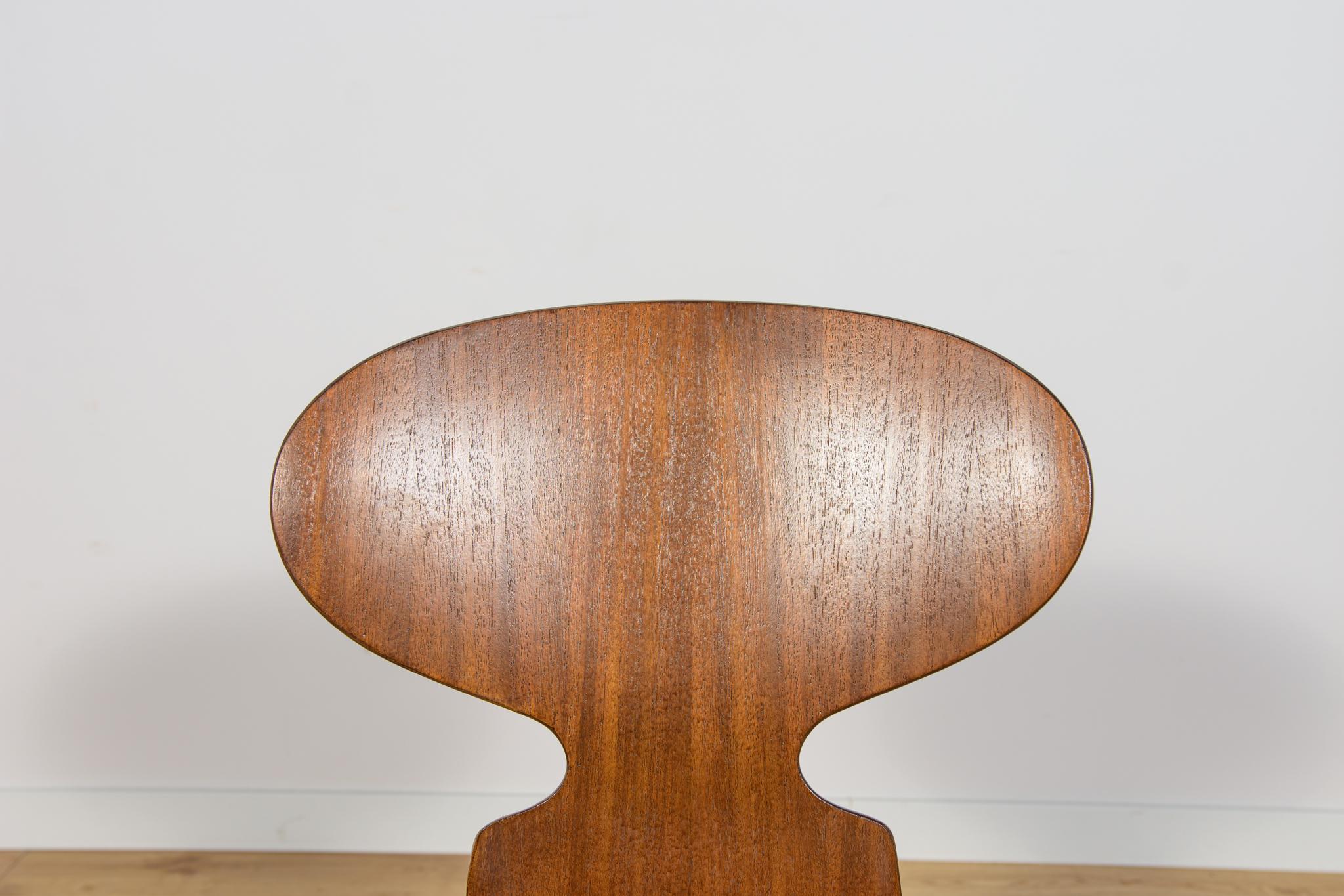 Sedia Ant Modello 3101 in teak di Arne Jacobsen per Fritz Hansen, anni '70, Danimarca. in vendita 3