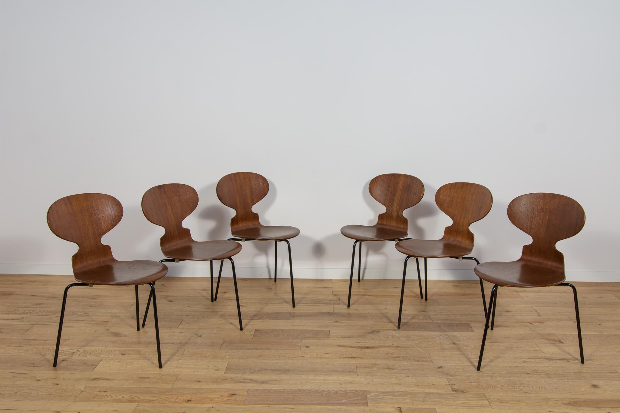 Danese Sedia Ant Modello 3101 in teak di Arne Jacobsen per Fritz Hansen, anni '70, Danimarca. in vendita
