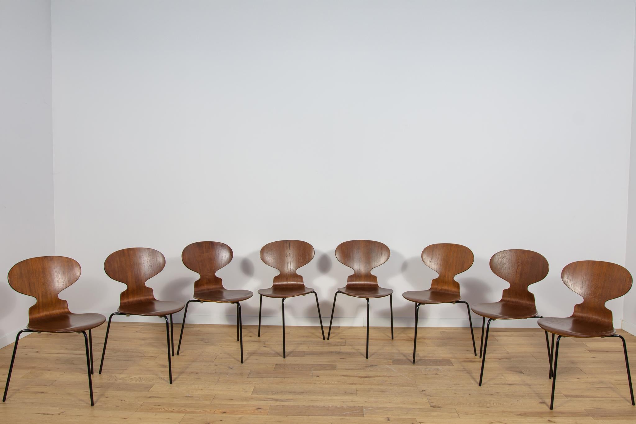 Danese Sedia Ant Modello 3101 in teak di Arne Jacobsen per Fritz Hansen, anni '70, Danimarca. in vendita