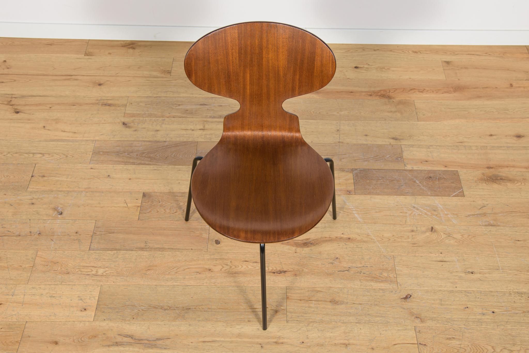 Sedia Ant Modello 3101 in teak di Arne Jacobsen per Fritz Hansen, anni '70, Danimarca. In condizioni ottime in vendita a GNIEZNO, 30