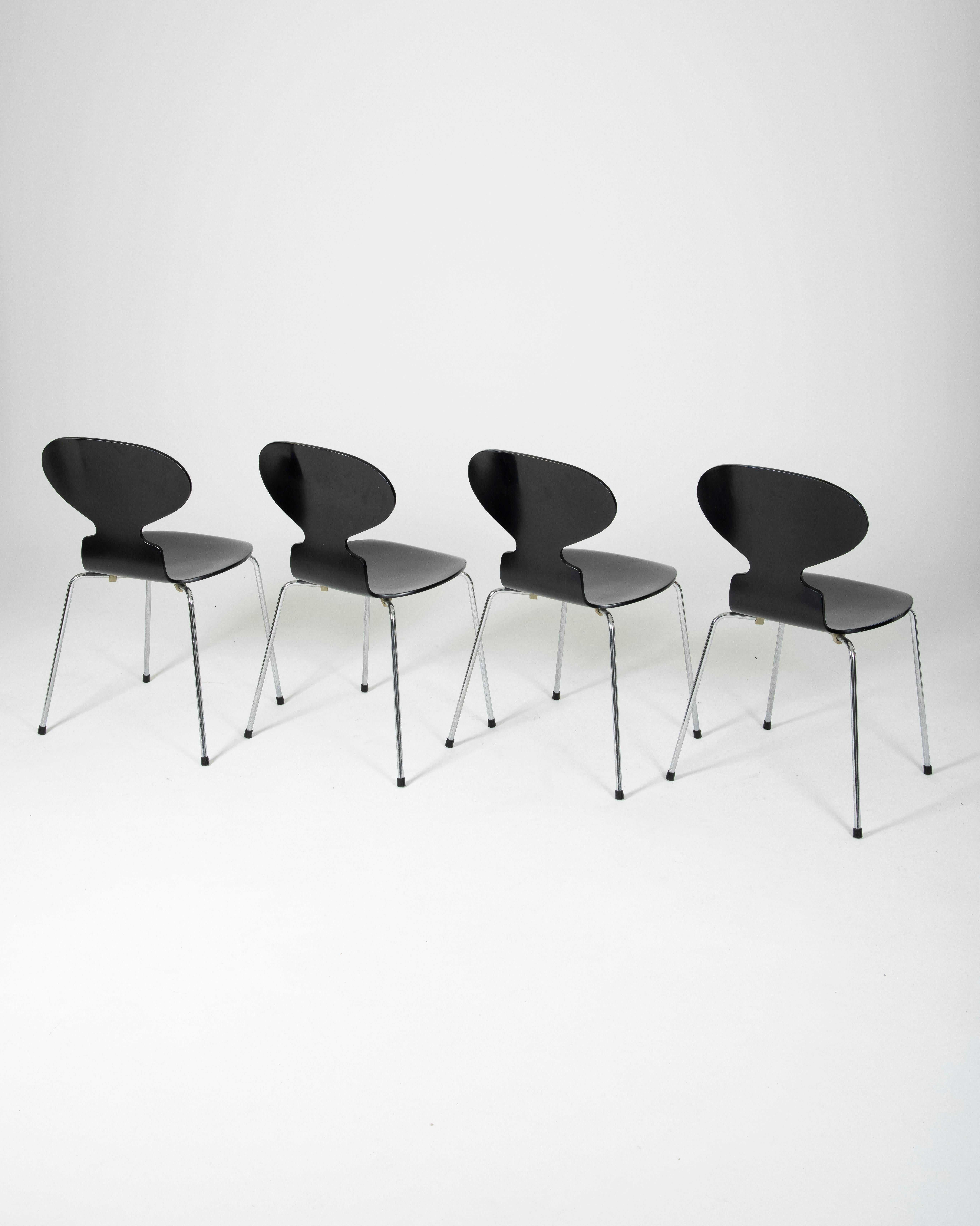 Late 20th Century  Ant Chairs Model 3101 by Arne Jacobsen for Fritz Hansen, 1986