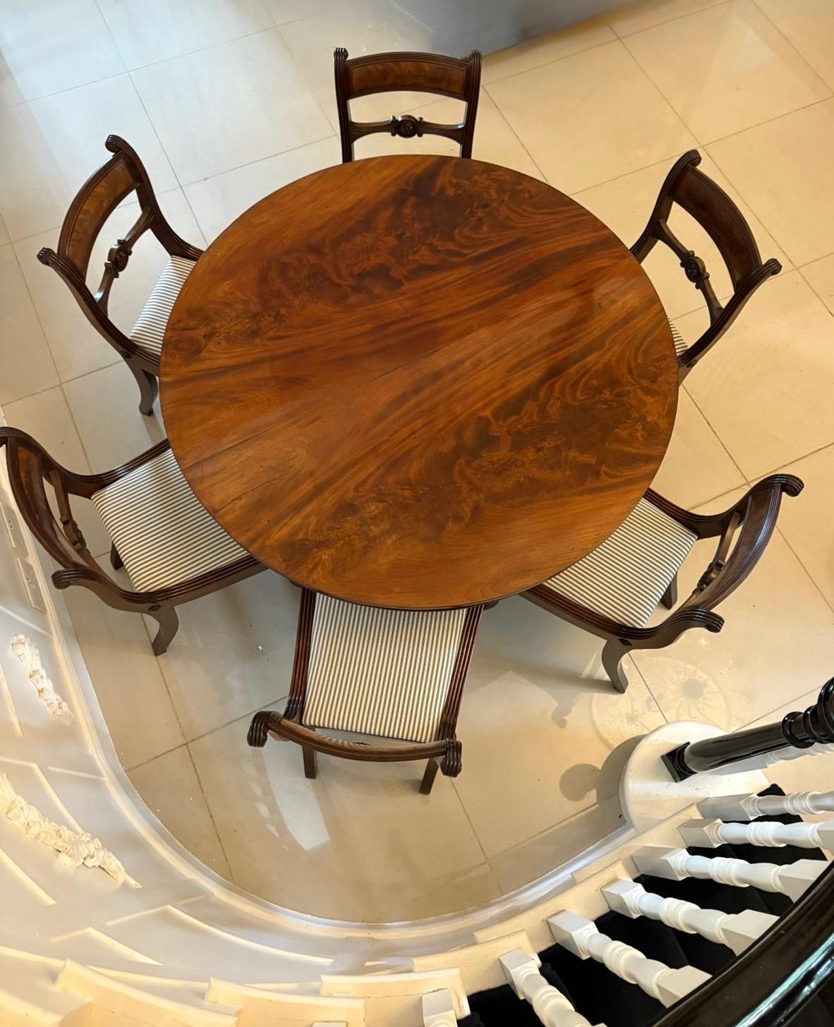 Mesa de Comedor Circular Antigua Regencia 6 Plazas Caoba Figurada de Calidad Inglés en venta