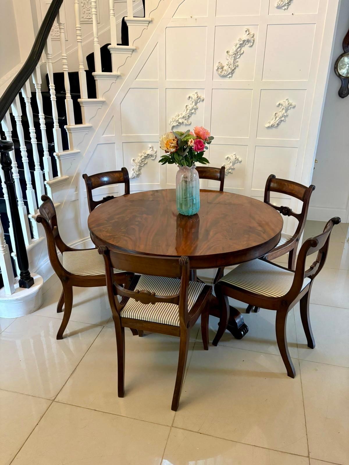 Mesa de Comedor Circular Antigua Regencia 6 Plazas Caoba Figurada de Calidad en Bueno estado para la venta en Suffolk, GB