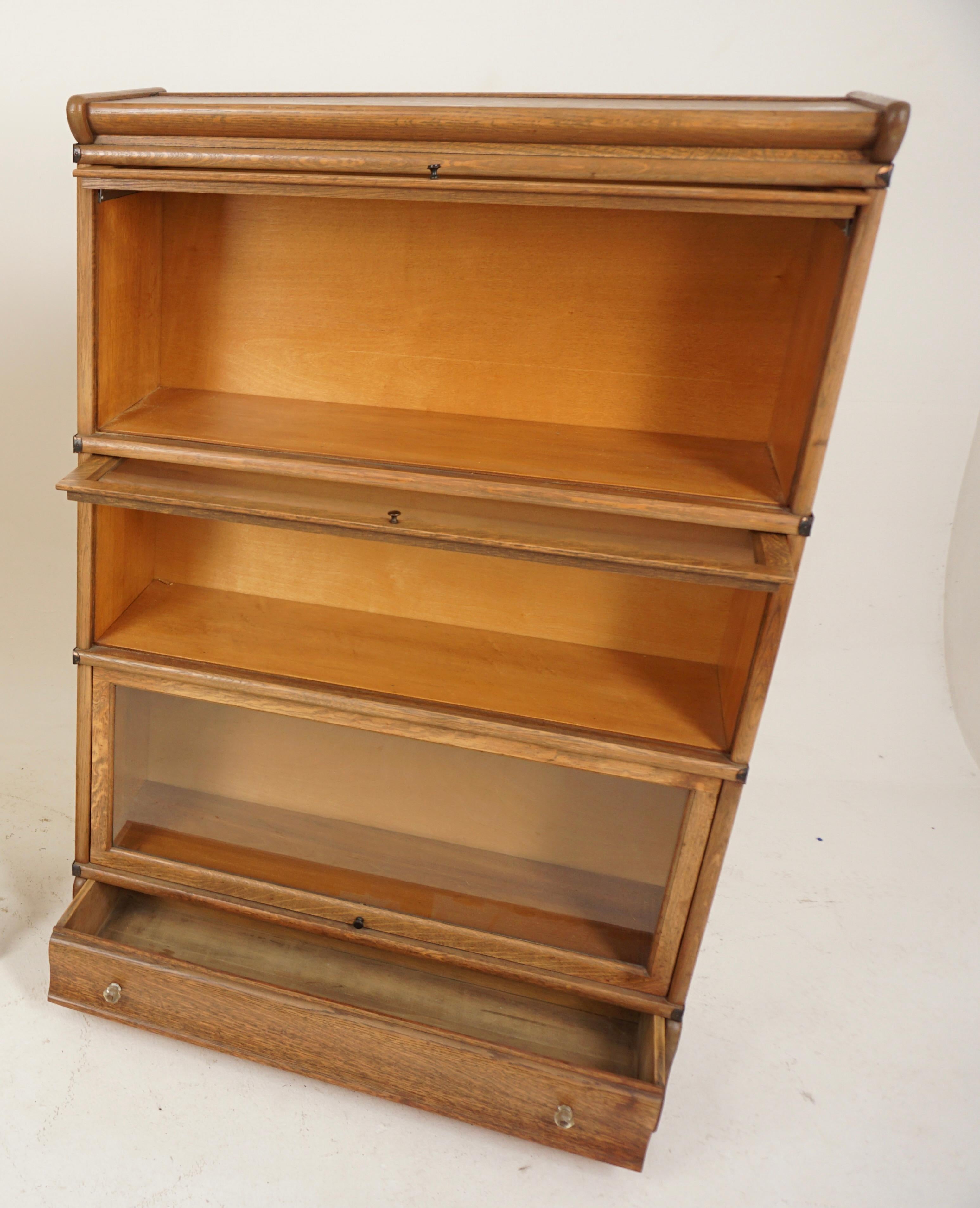 Ant. Macey Tiger Oak 3 Tier Lawyer Barrister Bookcase, American 1910, H685 In Good Condition In Vancouver, BC