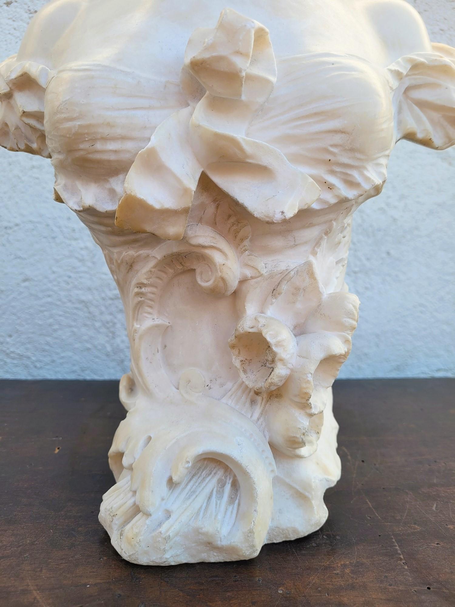 Ant Nelson, Busto di donna, Alabastro, fine XIX secolo In condizioni buone in vendita a MARSEILLE, FR