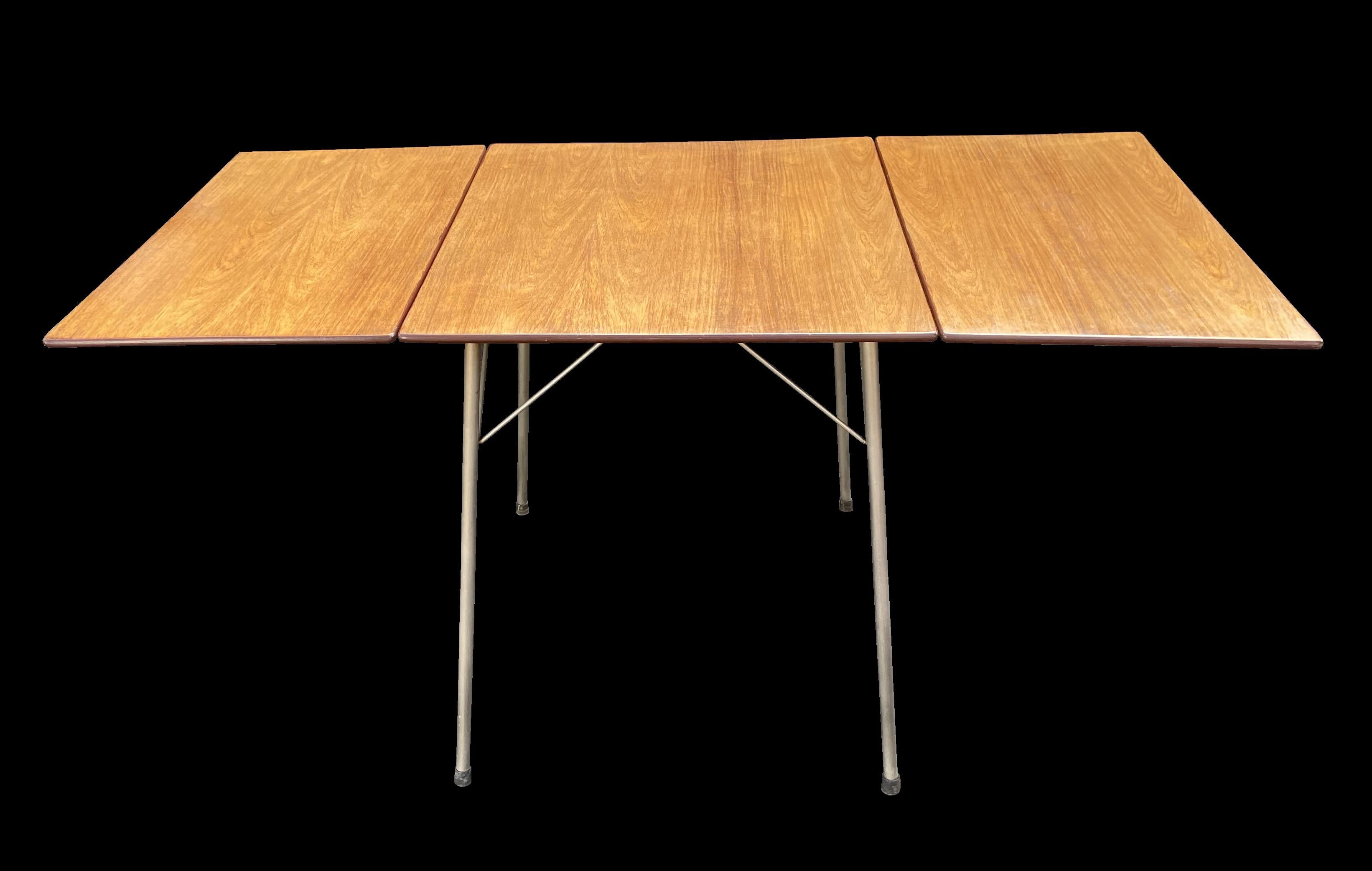 Scandinave moderne Table « Ant » Modèle 3601 d'Arne Jacobsen pour Fritz Hansen en vente