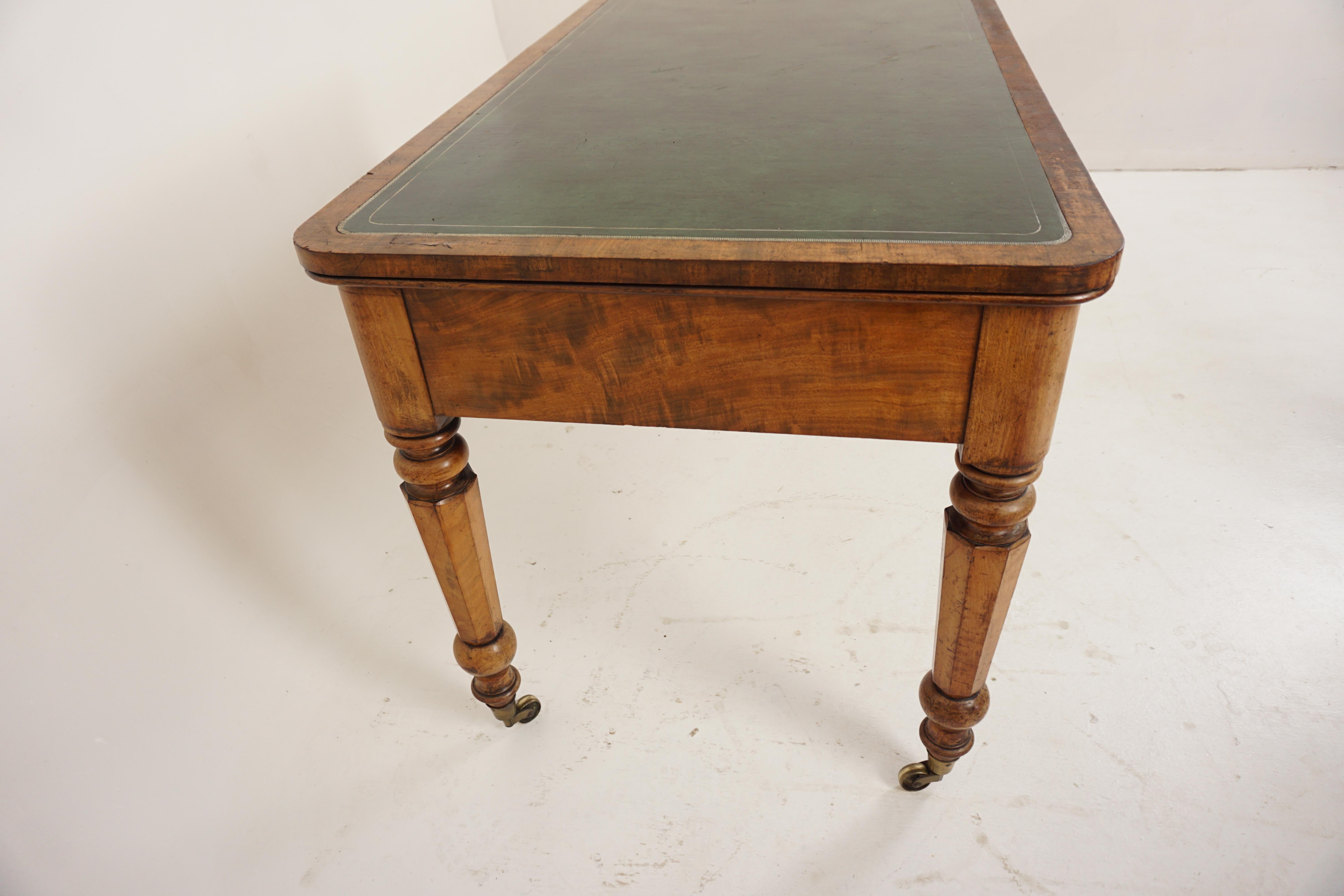 Ant. Vict. Walnut Free Standing Writing Table, Writing Desk, Scotland 1840, H672 5