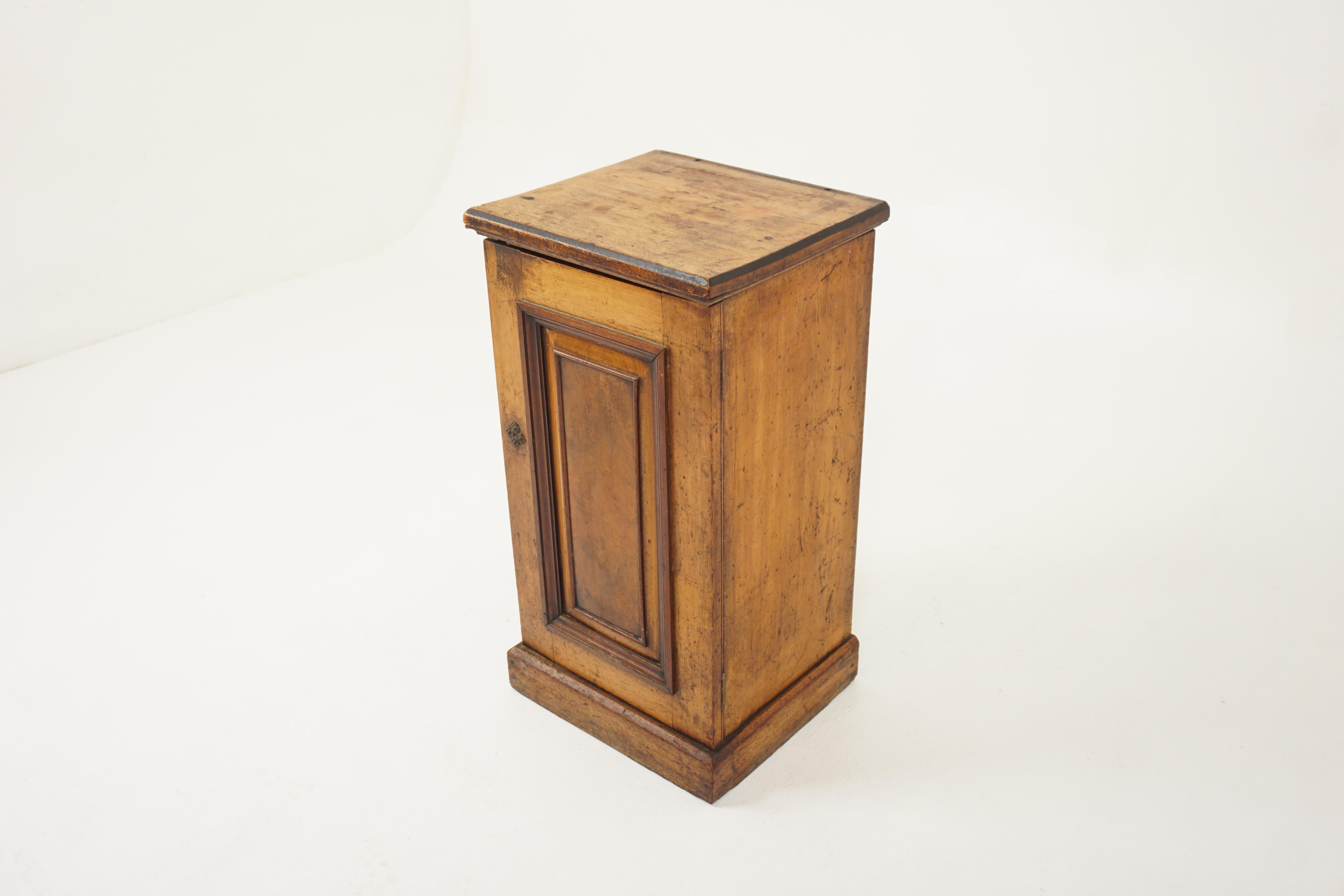 Antique Victorian Pitch Pine nightstand, bedside, lamp table, Scotland 1880, H090

Scotland 1880
Solid Pitch Pine
Original Finish
Rectangular moulded top
Single panelled door with original brass handle
Opens to reveal single shelf
Standing on a