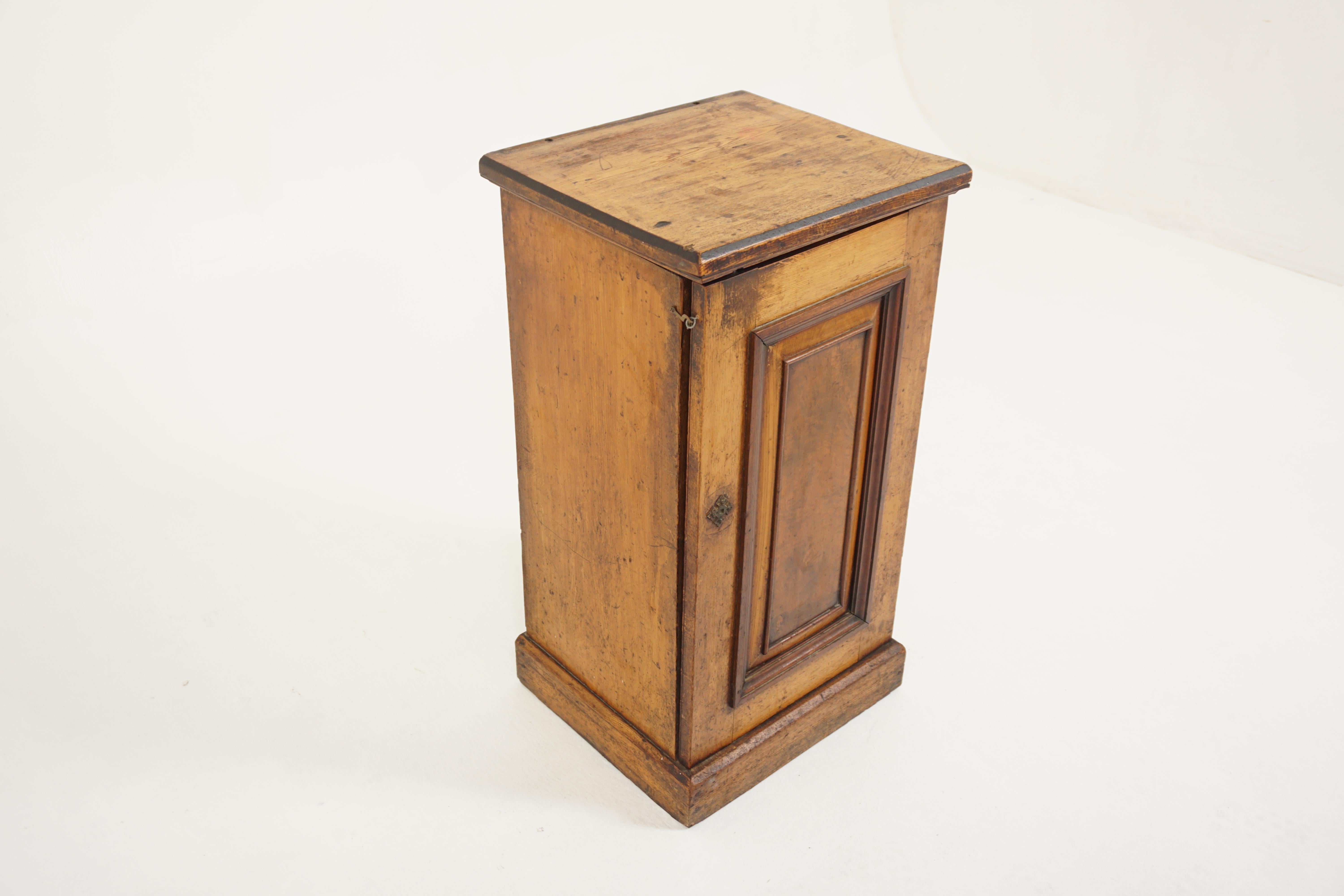 Ant. Victorian Pitch Pine Nightstand, Bedside, Lamp Table, Scotland 1880, H090 In Good Condition For Sale In Vancouver, BC