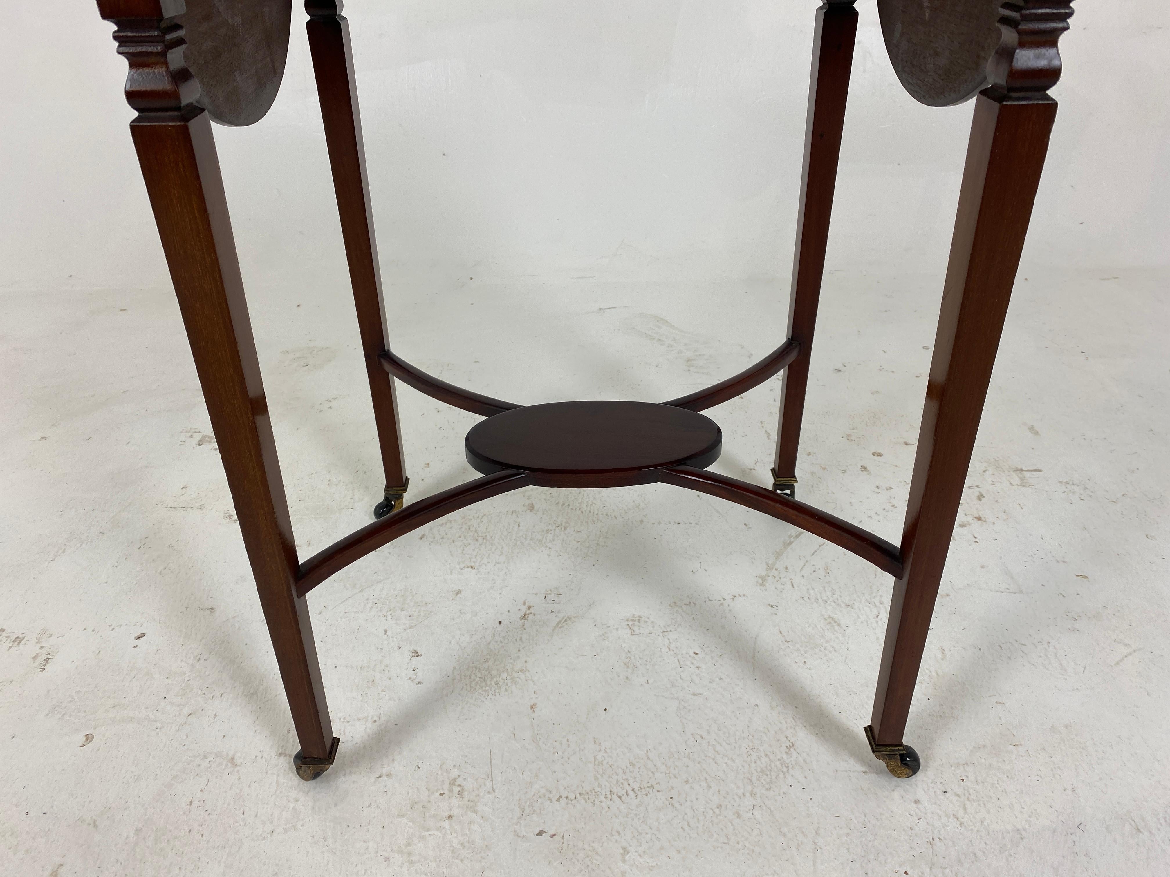20th Century Ant. Walnut Drop Leaf Gateleg Table with Drawer, Scotland 1920, H706 For Sale