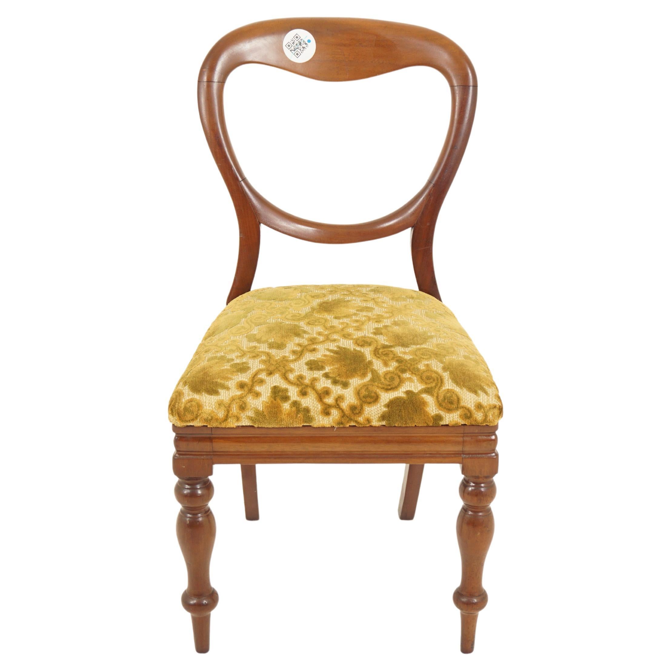 Ant. Walnut Victorian Balloon Back Chair, Scotland, 1890, H606 For Sale