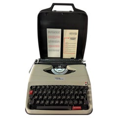 Antares Compact 20 Typewriter, Made in Italy, 1970