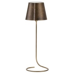Antares Halbkreis-Tischlampe aus antikisiertem Messing, kabellos, von Harari