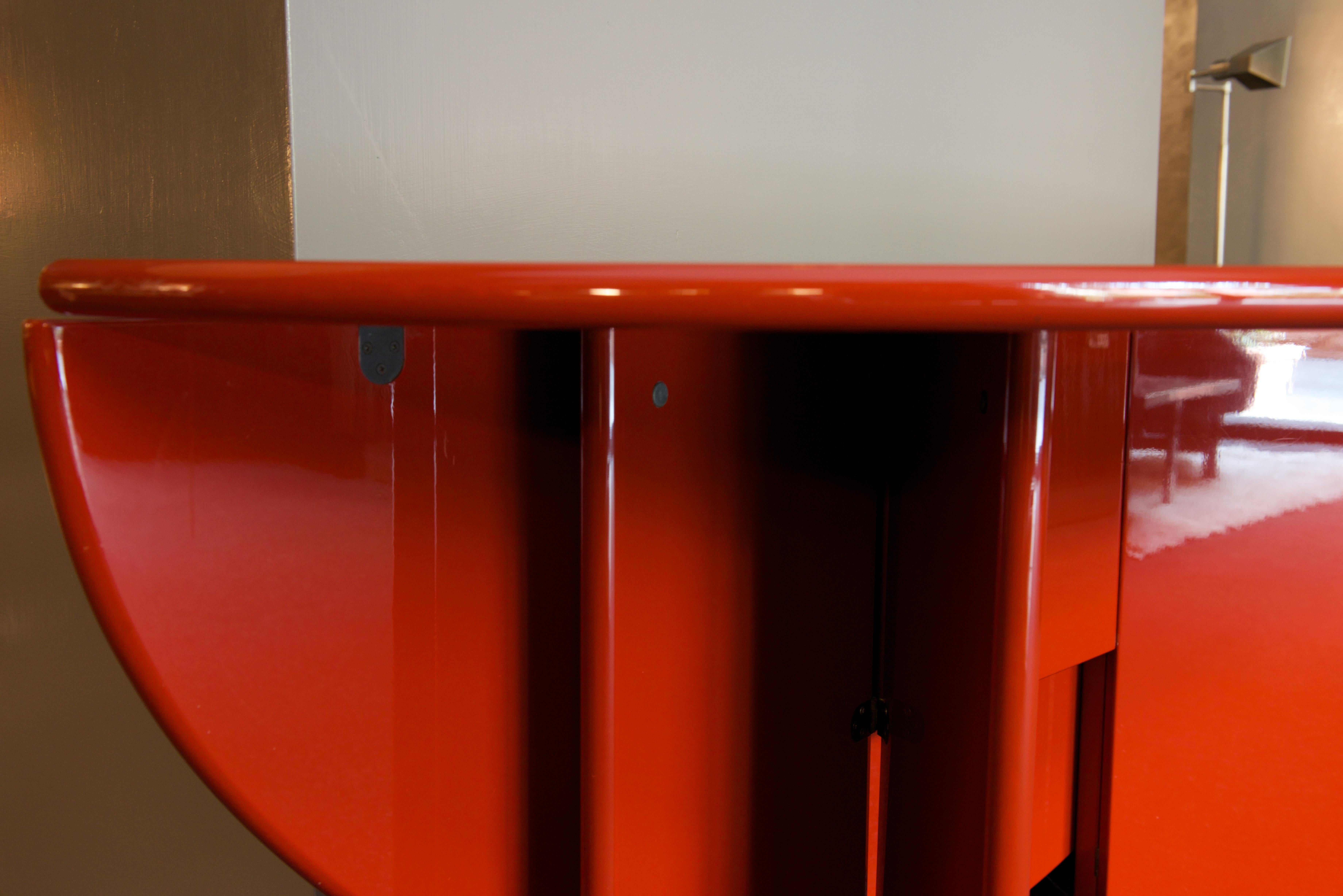 Mid-Century Modern Antella, Oval Console Table by K. Takahama for Simon, Red Lacquer, Italy, 1978