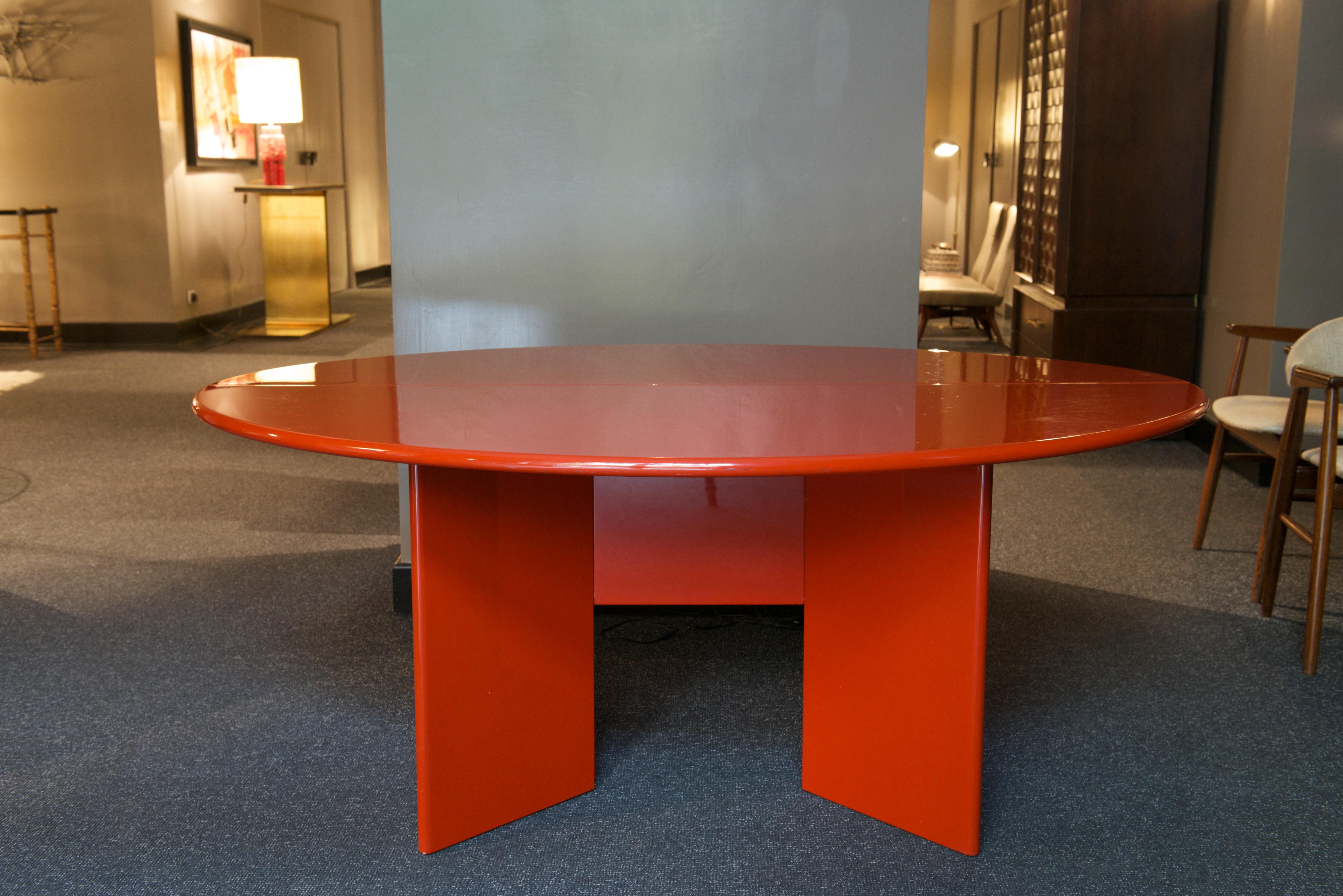 Late 20th Century Antella, Oval Console Table by K. Takahama for Simon, Red Lacquer, Italy, 1978