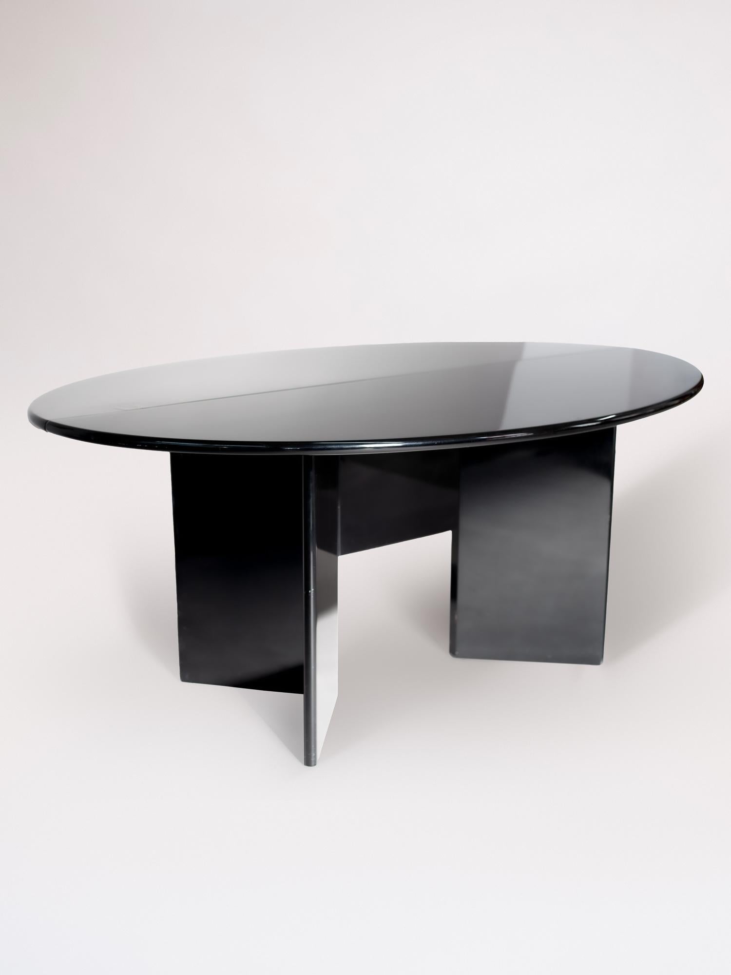 Antella Table by Kazuhide Takahama for Simon Gavina In Good Condition For Sale In Brooklyn, NY