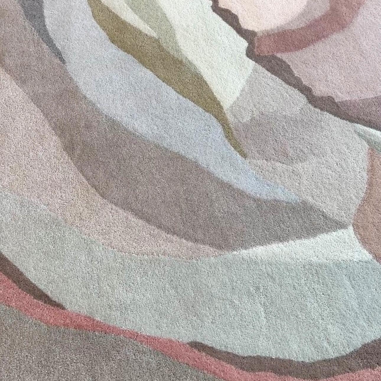 Antelope Canyon Mist Natural Organic Rectangle Area Rug Standard Size In New Condition For Sale In London, GB