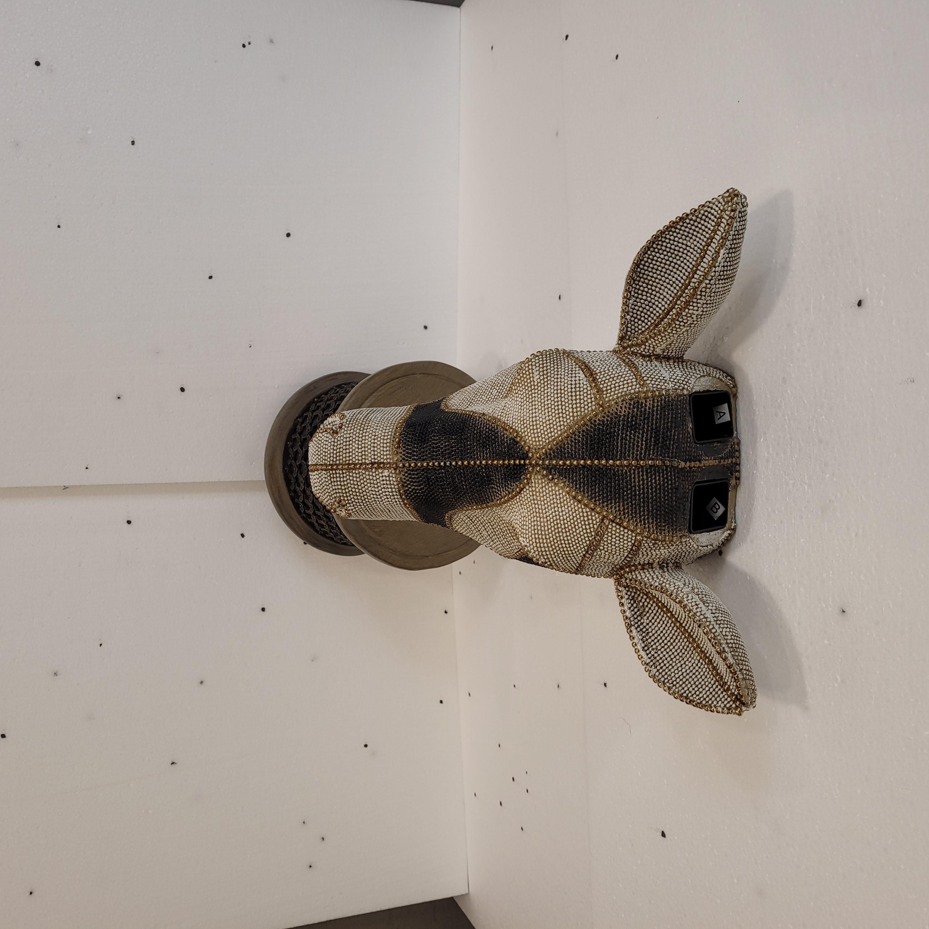 Escultura de perlas cabeza de antílope, gris, 124. Poliresina, Hecho a mano en venta 11