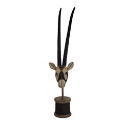 Antilopenkopf Perlen Skulptur, Grau, 124. Polyresin, Handgefertigt