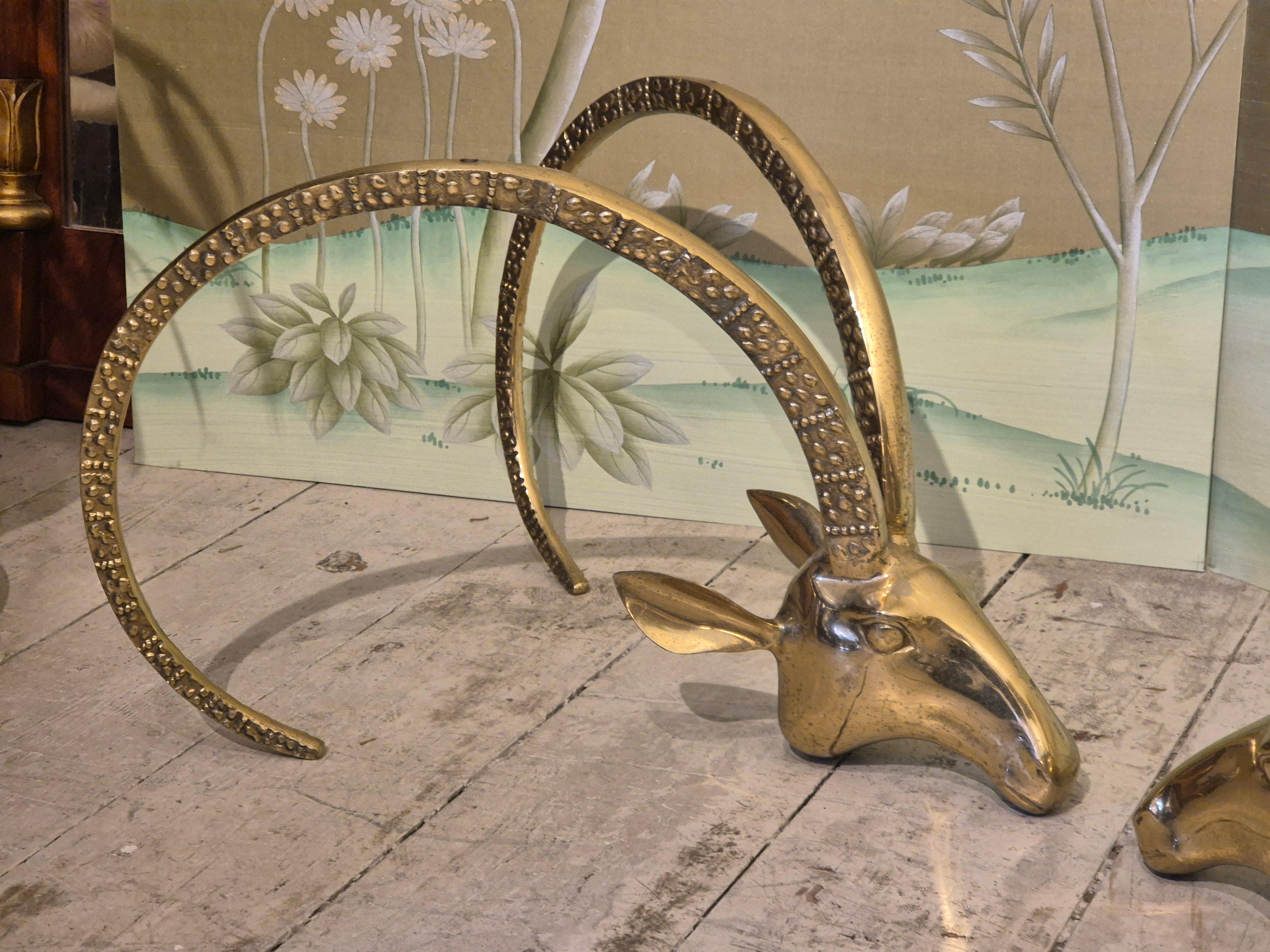 Laiton Base de table basse Antelope/Ibex, laiton, Régence hollywoodienne, années 1970 en vente
