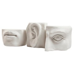 Console Anthea Console sculpturale contemporaine en mortier blanc par MainGUILTY