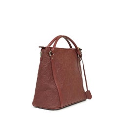 Antheia in burgundy leather