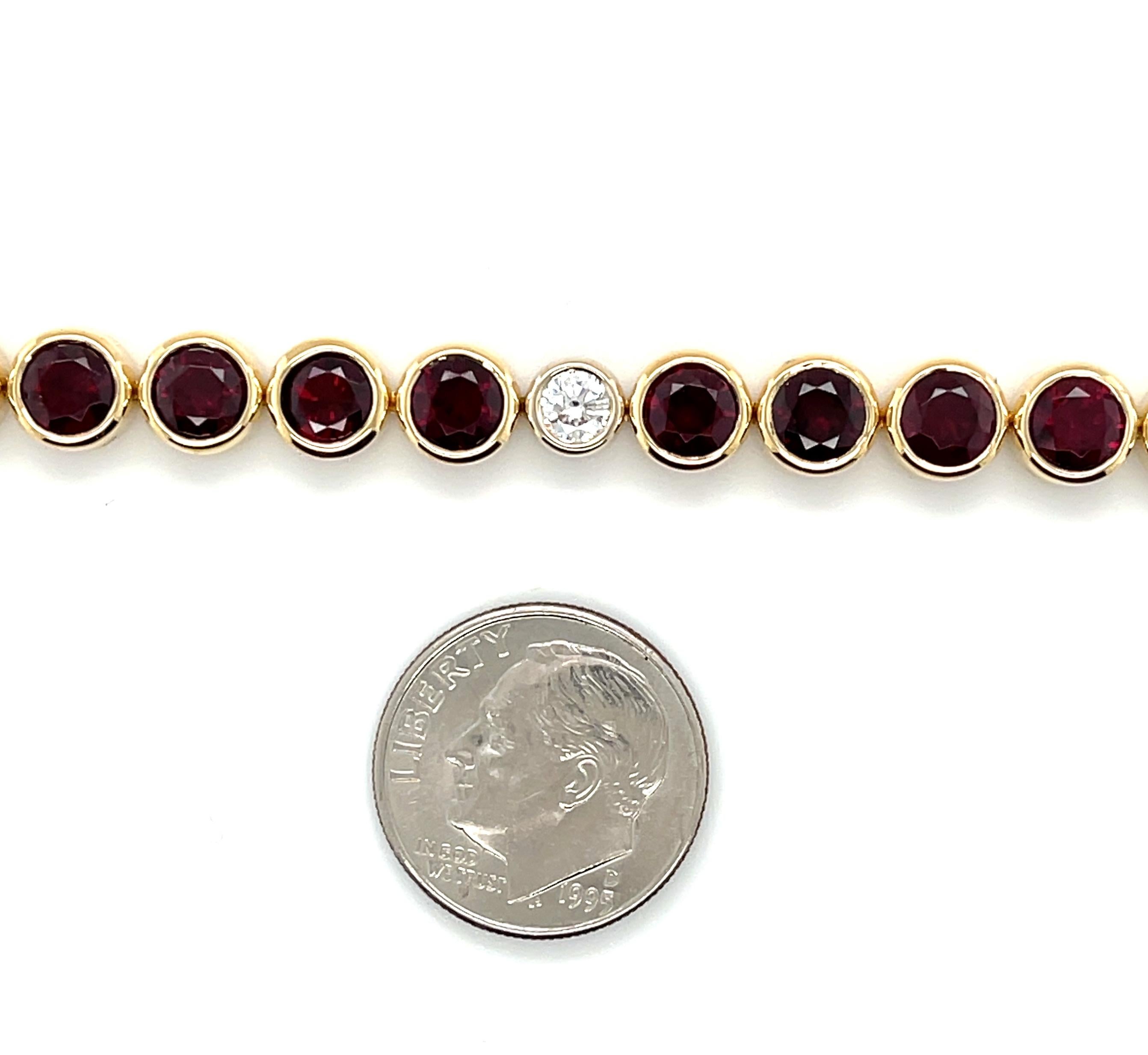 Women's Anthill Chrome Pyrope Garnet & Diamond Tennis Bracelet in 18k Yellow Gold For Sale