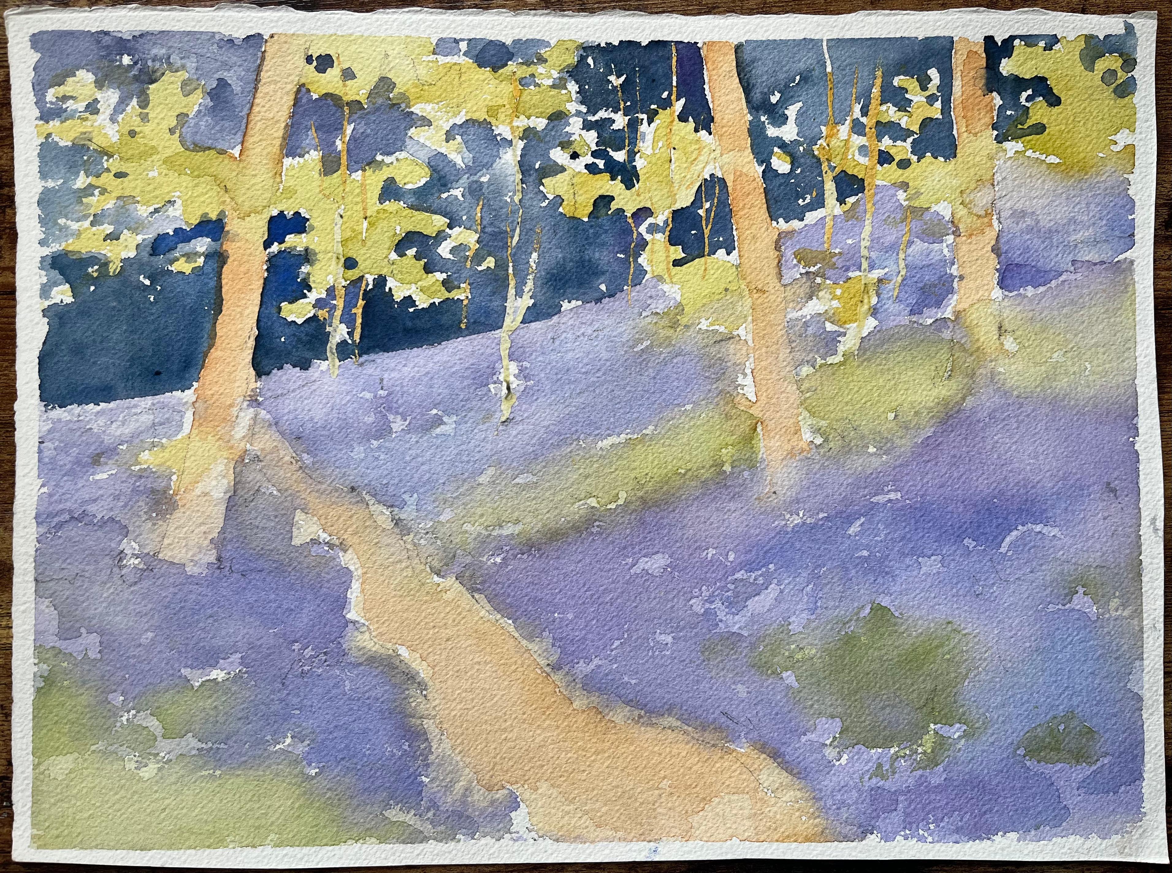 Aquarelle impressionniste britannique d'un chemin de bois en forme de cloche bleue en lumière de printemps - Painting de Anthony Avery