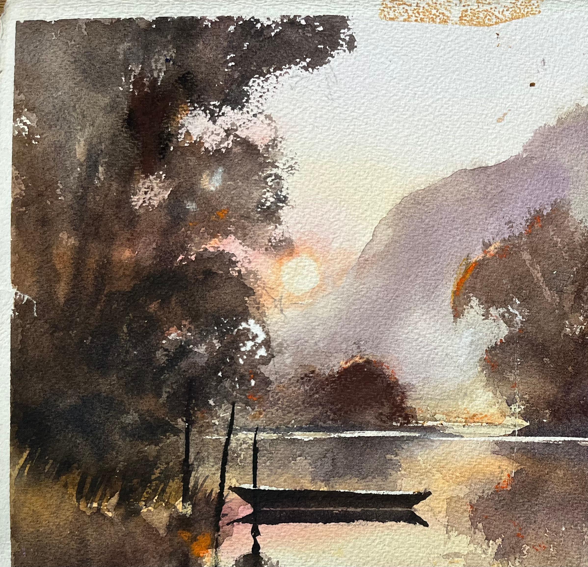 Titre : Aquarelle impressionniste britannique d'un bateau et d'un lever de soleil brumeux sur la rivière
Par Anthony Avery (britannique 1946-2023)
Aquarelle originale sur papier d'artiste, non encadrée
Dimensions : 11.25 x 15 pouces (hauteur x