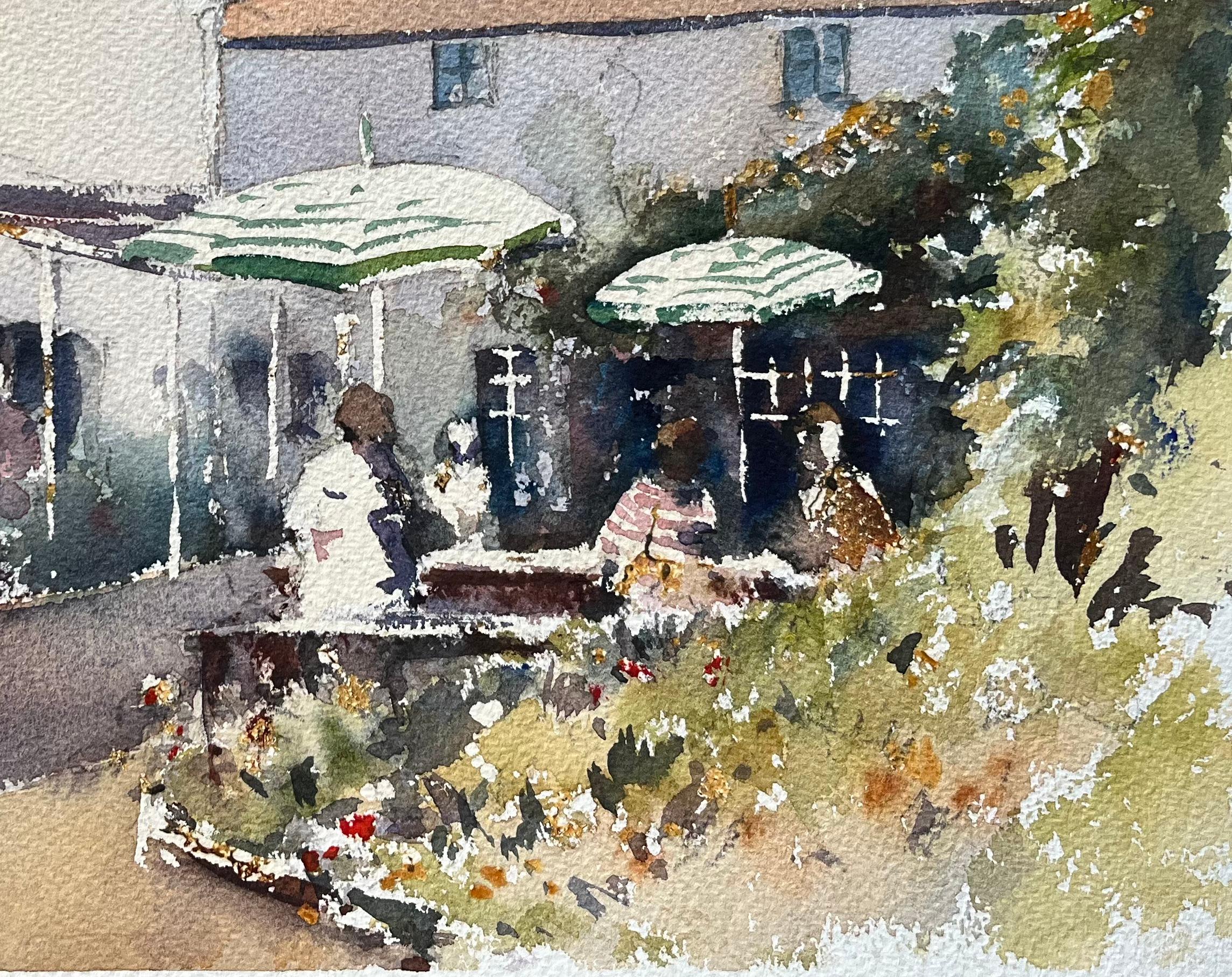 Aquarelle impressionniste britannique d'une scène de café dans une cour ensoleillée et animée - Impressionnisme Painting par Anthony Avery