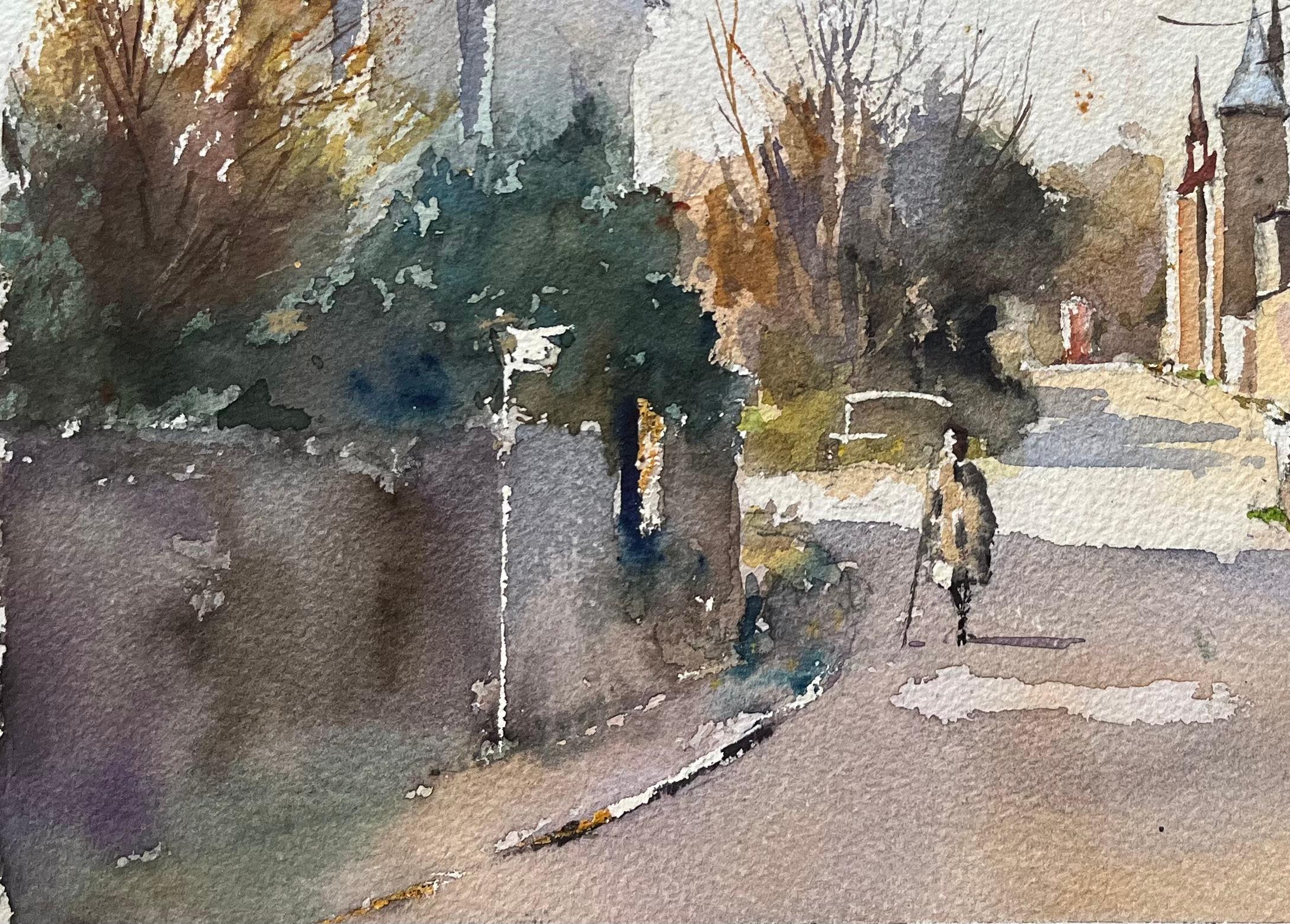 Britischer Impressionist Aquarell einer einsamen Figur zu Fuß entlang einer Dorfstraße (Impressionismus), Painting, von Anthony Avery