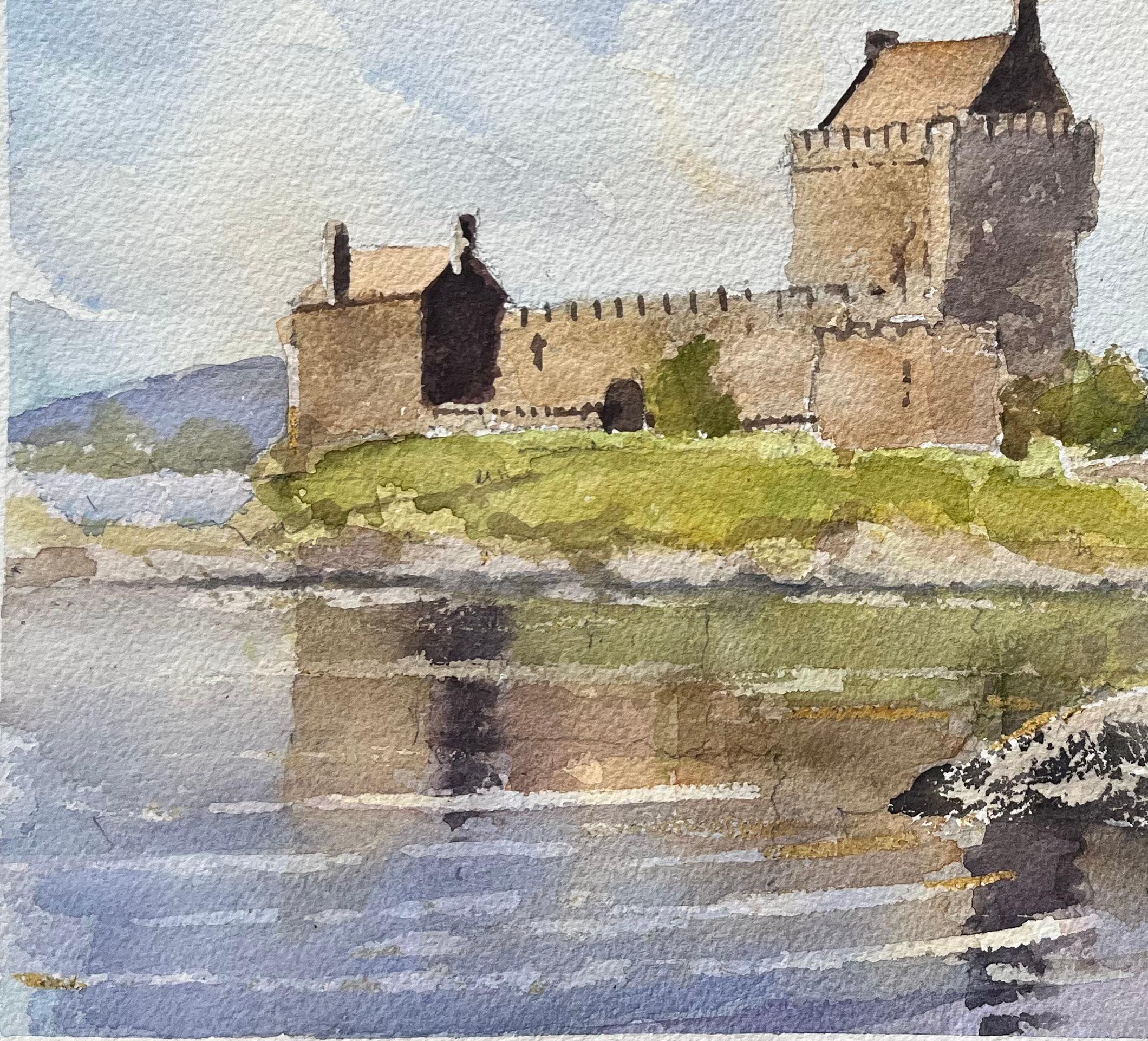 Schloss Eilean Donan
Von Anthony Avery (Brite 1946-2023)
Original-Aquarell auf Künstlerpapier, ungerahmt
Abmessungen: 11,25 x 15 Zoll (Höhe x Breite)
Zustand: Gut, mit leichten Alterungsspuren.
Provenienz: Aus einer großen Sammlung von Werken dieses
