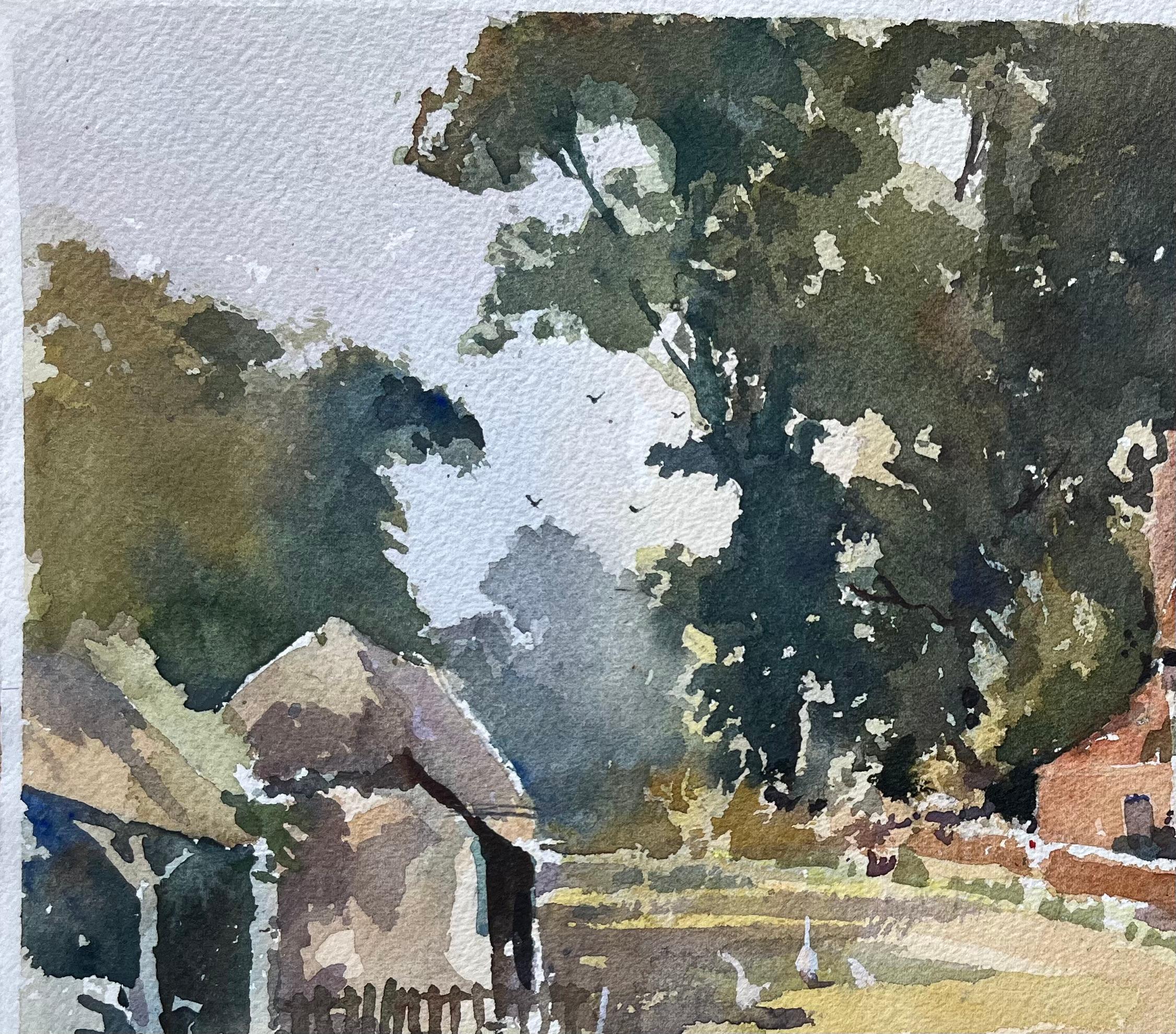 Acquerello impressionista britannico di un cottage rurale, un'aia e delle galline - Landscape Painting Grigio di Anthony Avery