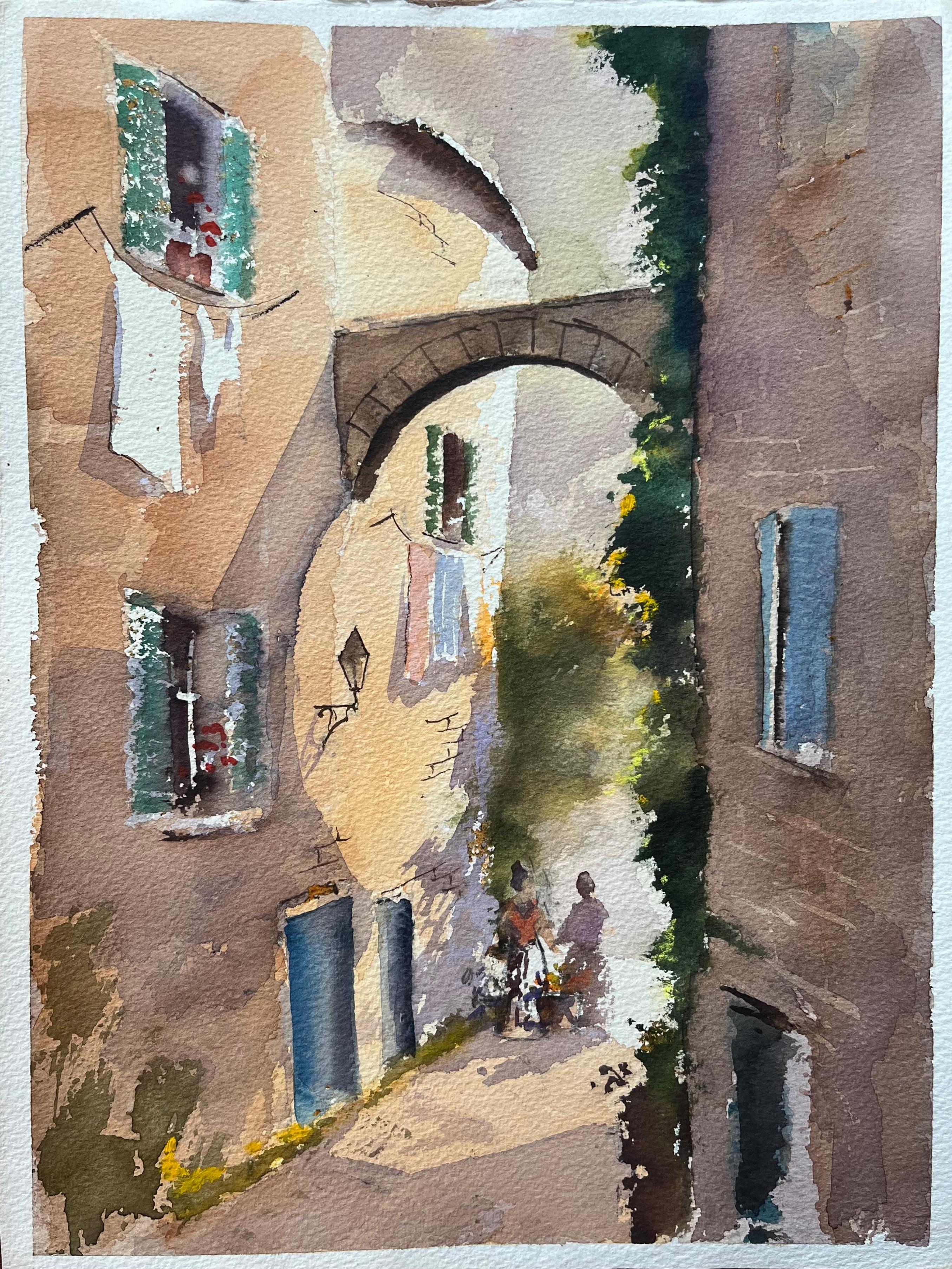 Landscape Painting de Anthony Avery - Acuarela impresionista británica de un callejón iluminado por el sol con arco y figuras