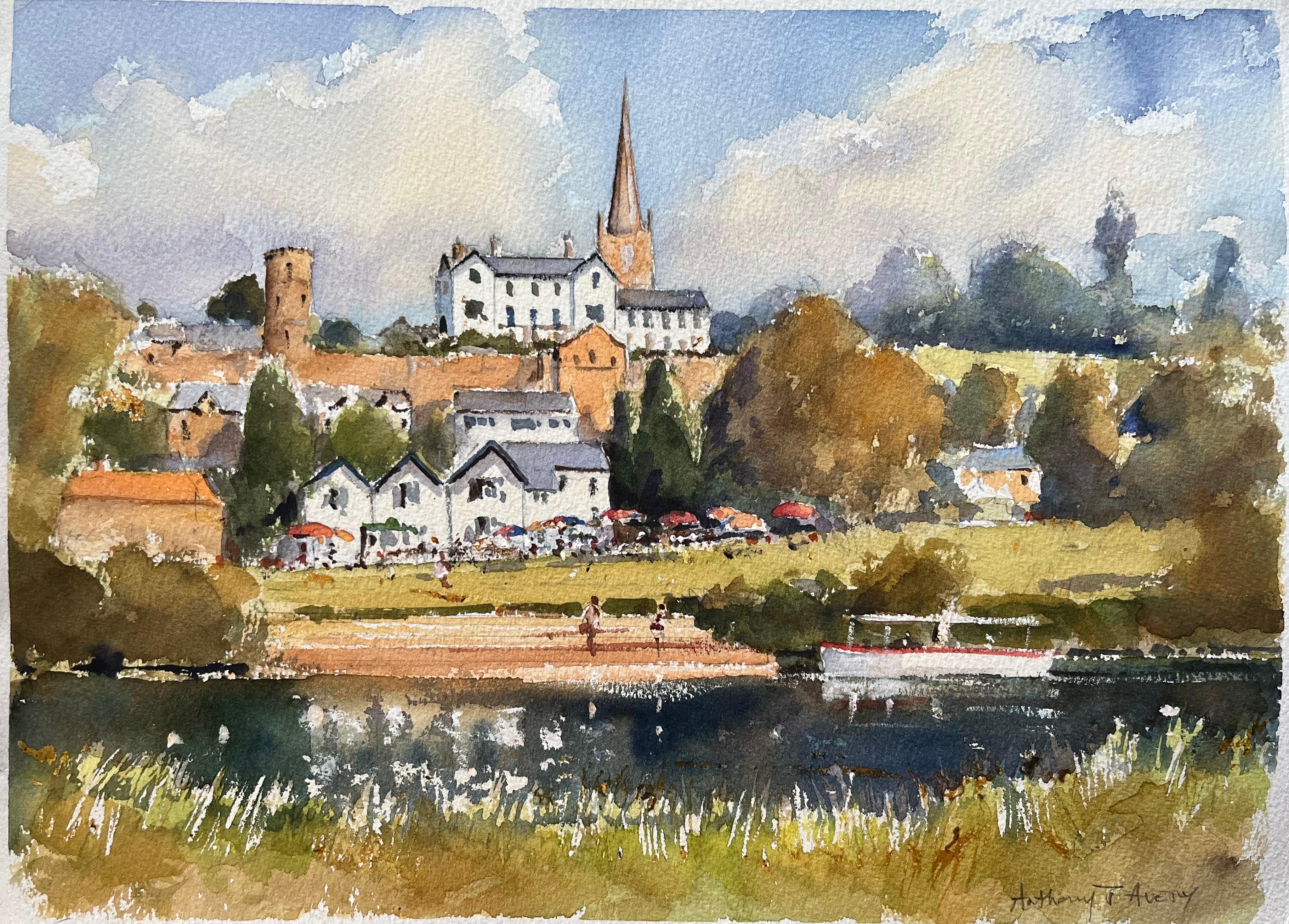 Landscape Painting de Anthony Avery - Acuarela impresionista británica de una escena soleada de un pueblo ribereño
